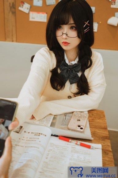 [rioko凉凉子] NO.111 关于我的青梅竹马是C女这件事