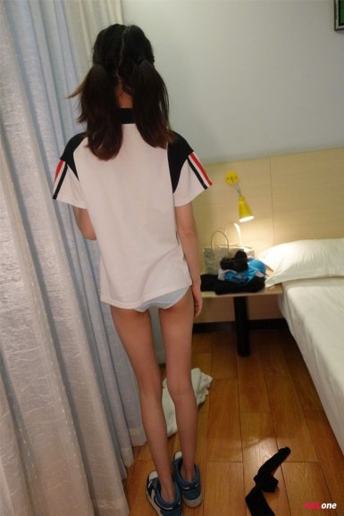 [ROSI美女图]2021.06.03 NO.3468