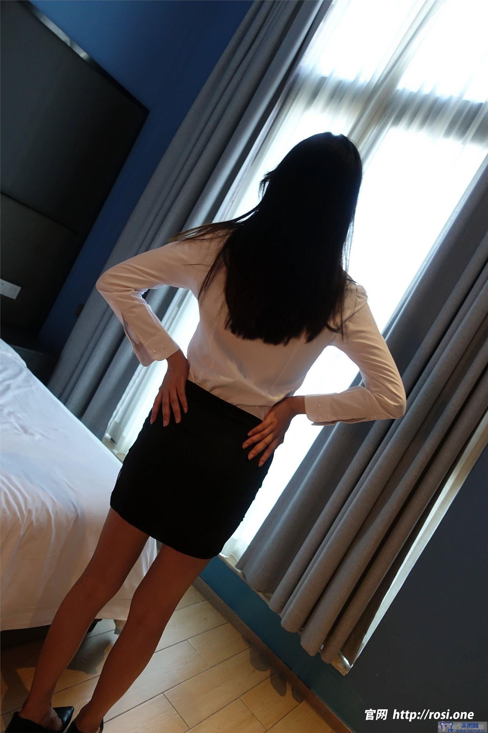 [ROSI美女图]2023.06.30 NO.4225