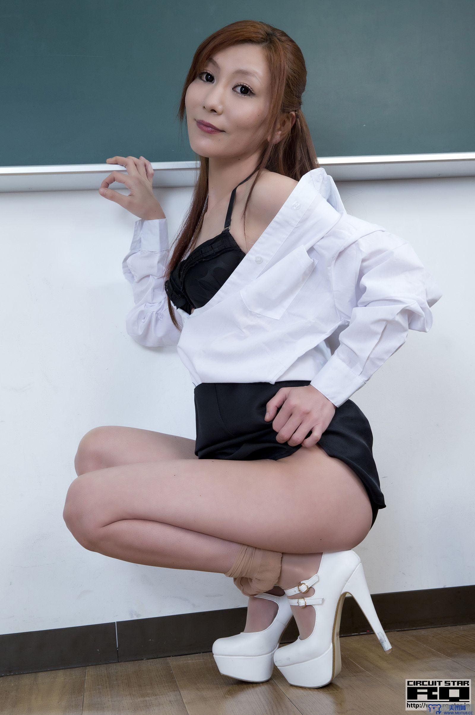 [RQ-STAR美女] NO.01001 Lina りな Teacher