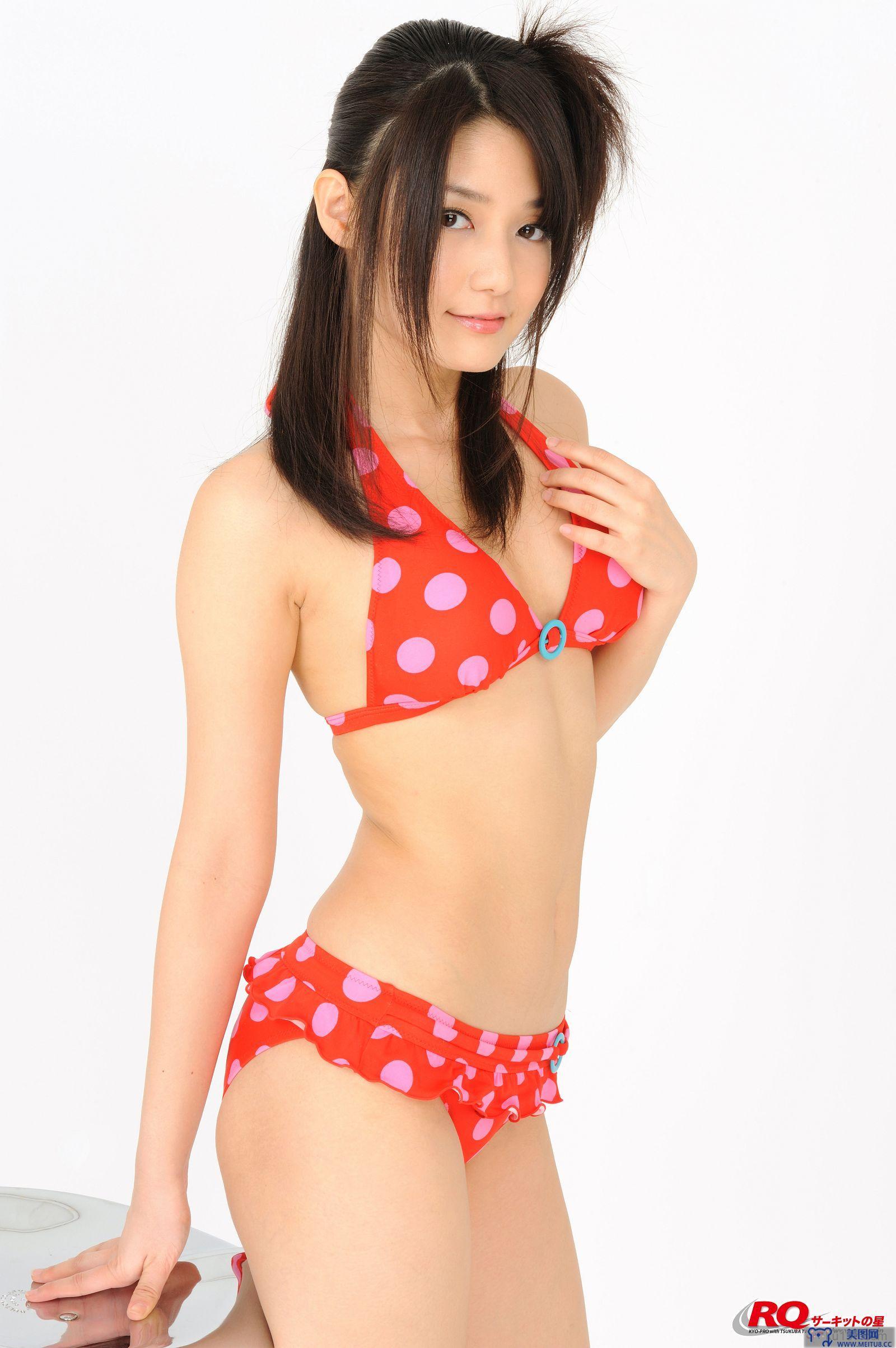 [RQ-STAR美女] NO.0105 Hitomi Furusaki 古崎瞳 Swim Suits – Red