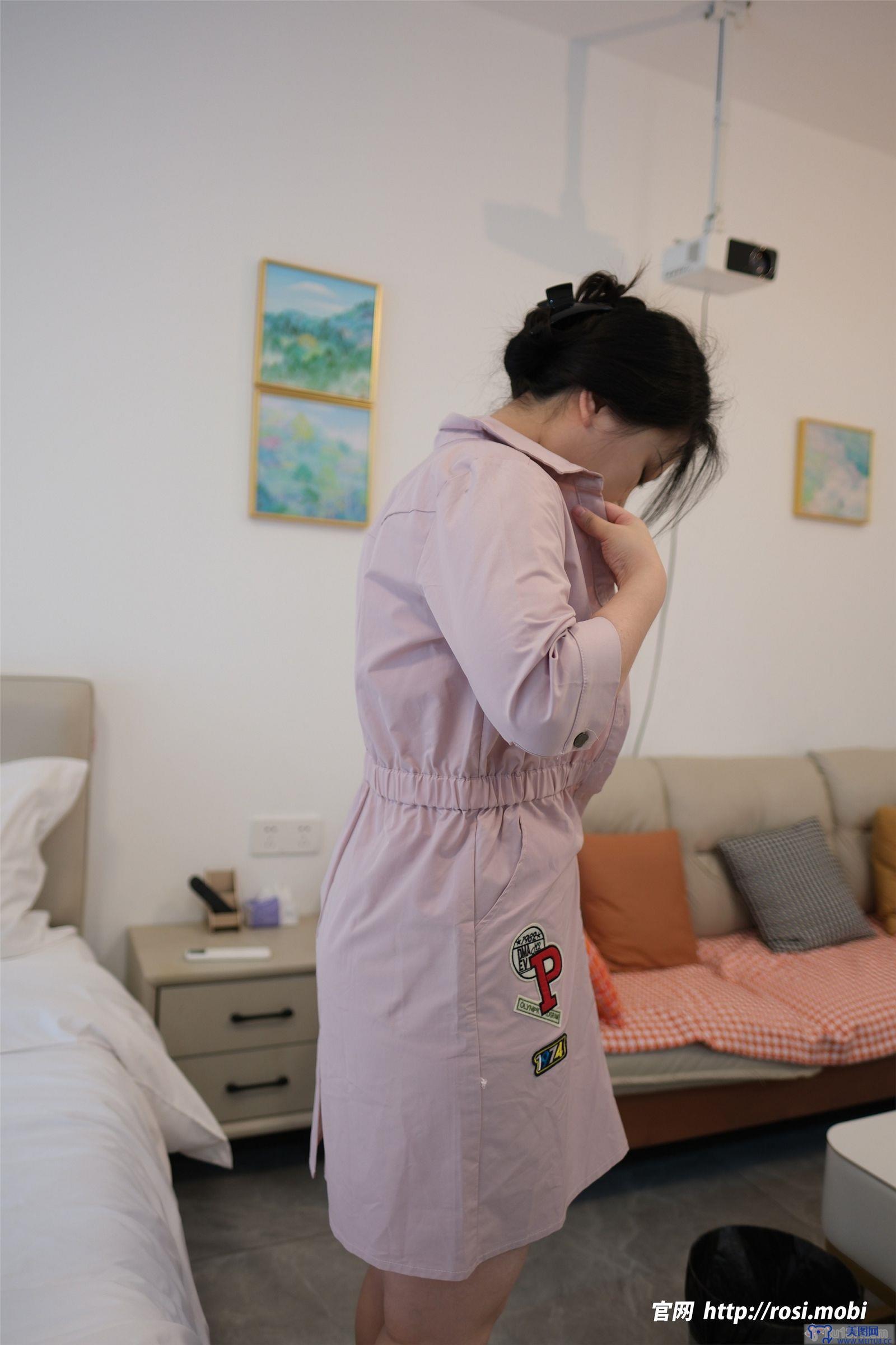 [ROSI美女图]2025.05.02 NO.4897