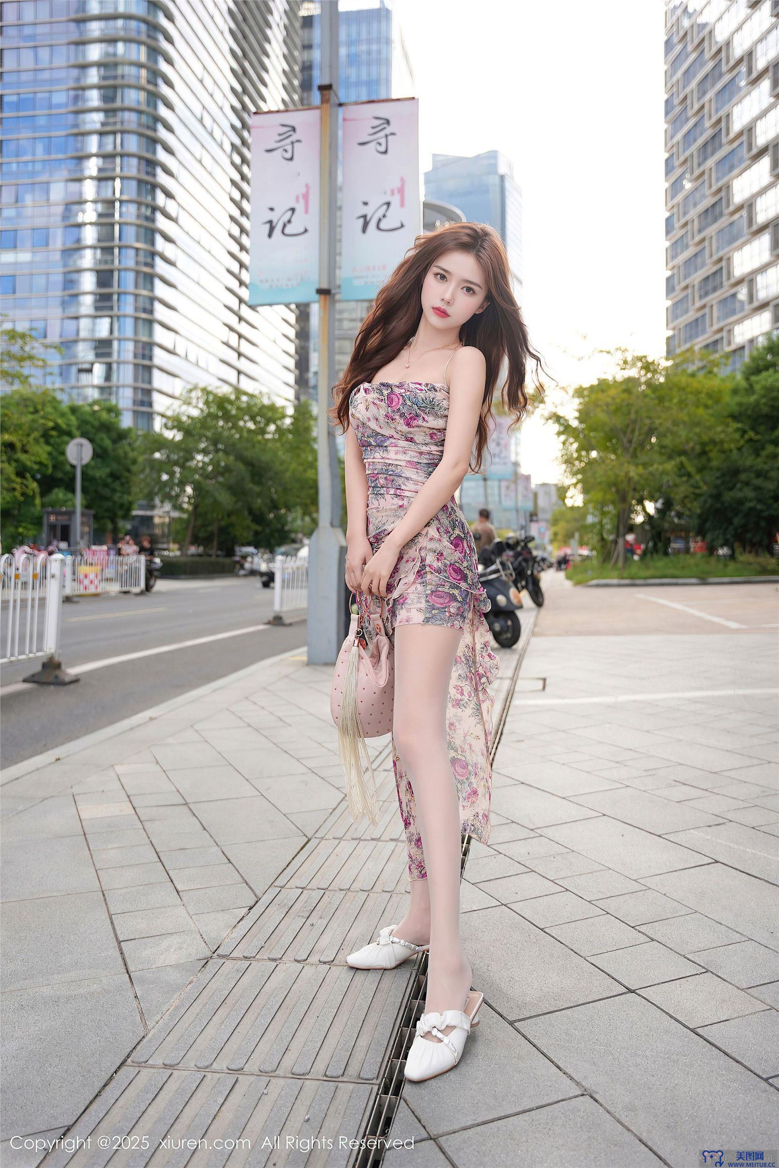 [秀人XIUREN] 2025.04.09 NO.10128 拍黄瓜girl