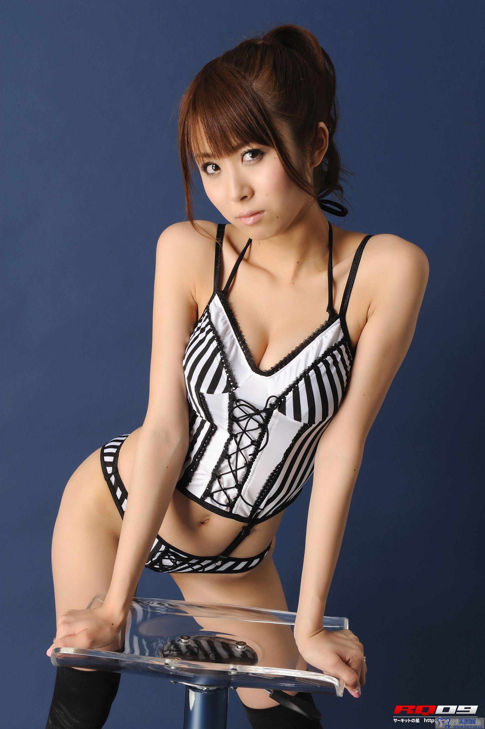 [RQ-STAR美女] NO.0134 Saori Agatsuma 我妻さおり Swim Suits – Black x White