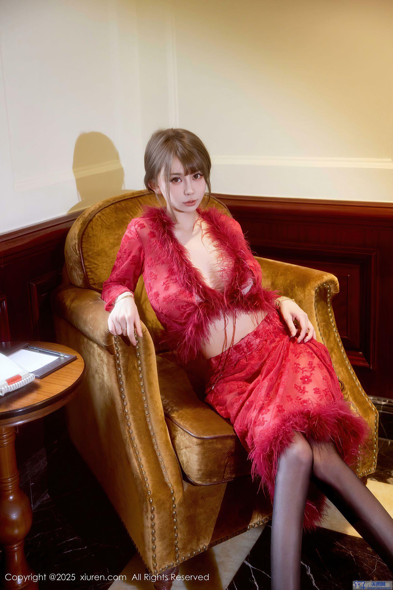 [秀人XIUREN] 2025.10.10 NO.10848 Zoe柚柚