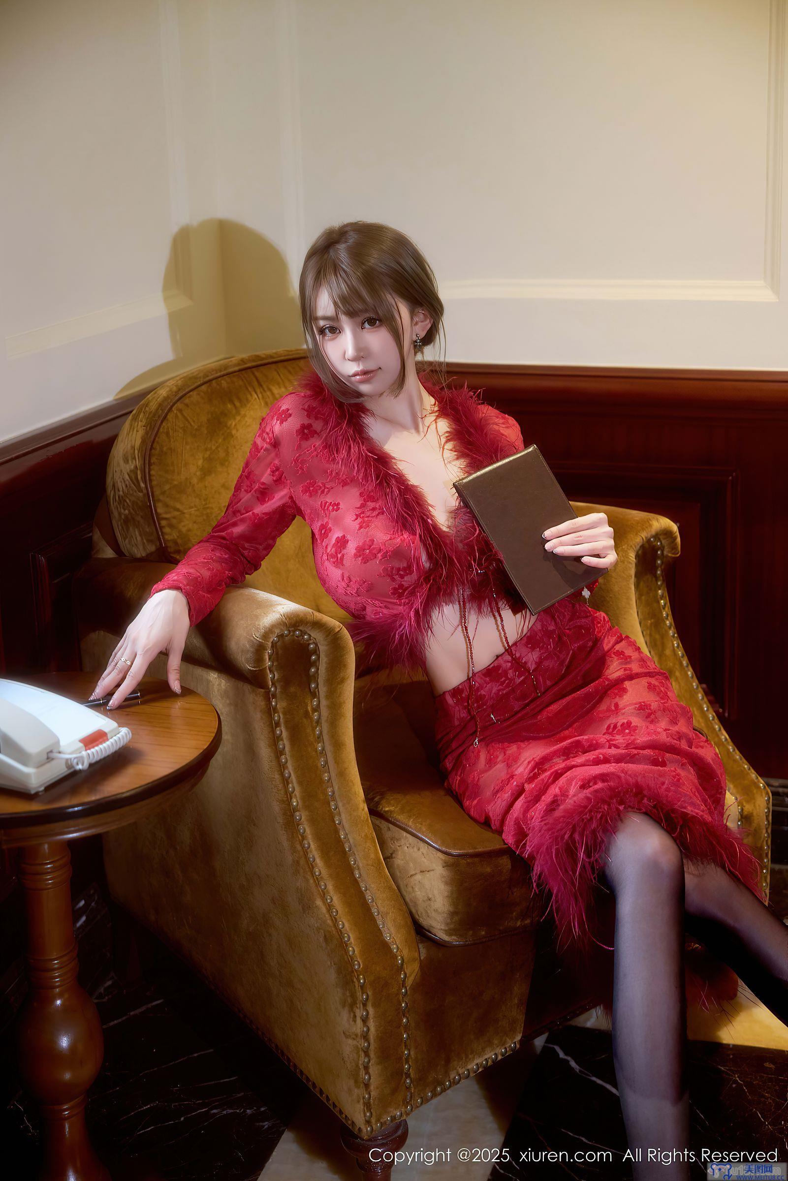 [秀人XIUREN] 2025.10.10 NO.10848 Zoe柚柚