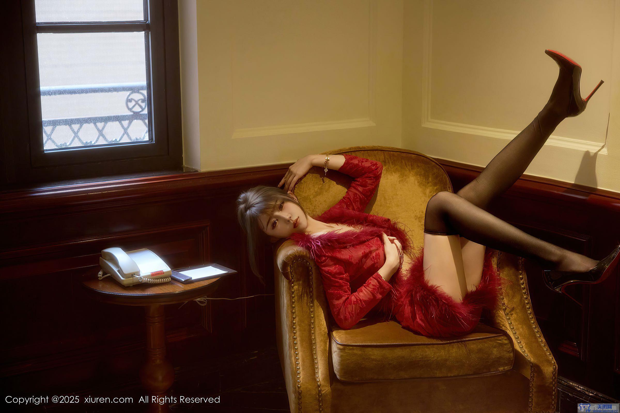 [秀人XIUREN] 2025.10.10 NO.10848 Zoe柚柚