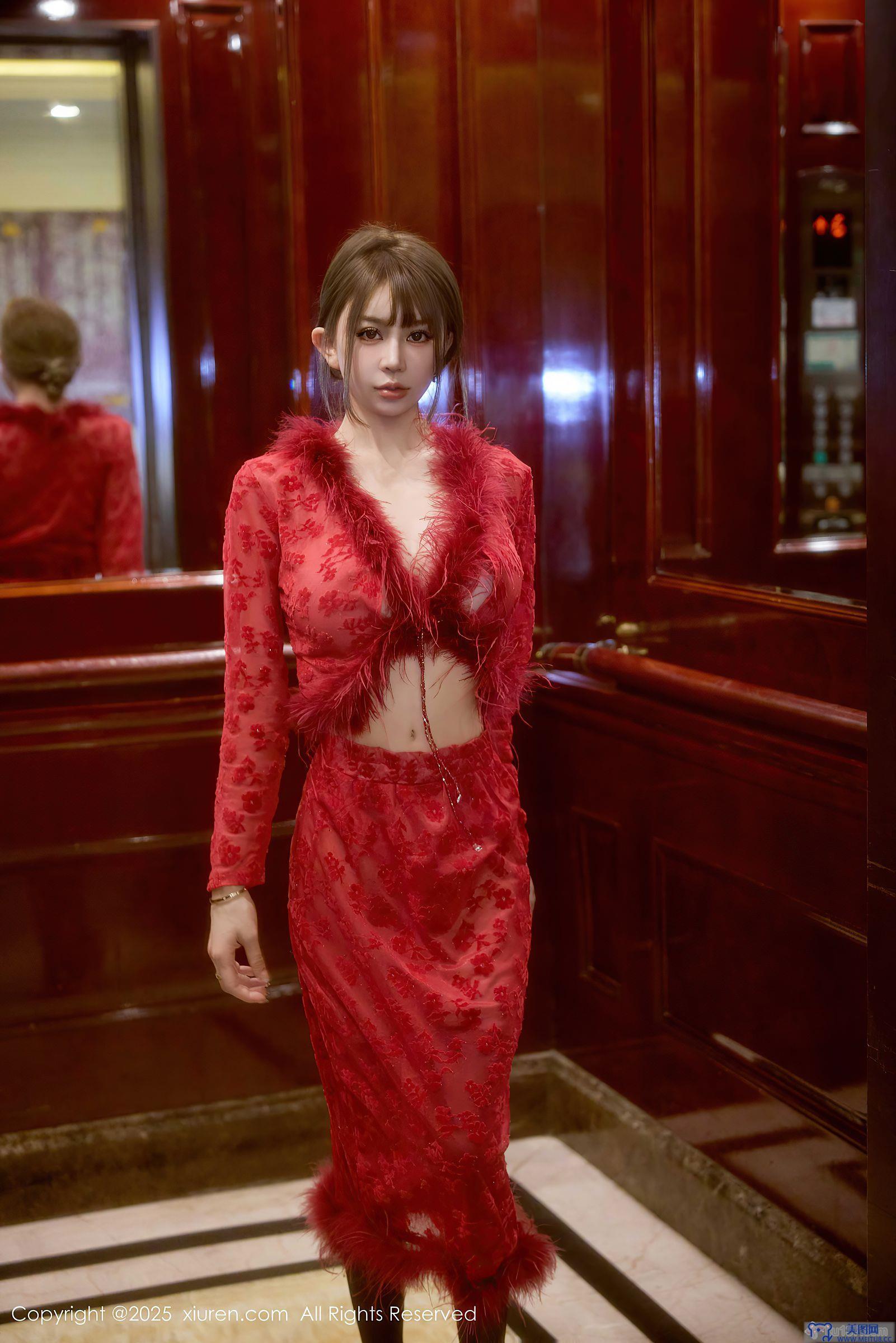 [秀人XIUREN] 2025.10.10 NO.10848 Zoe柚柚