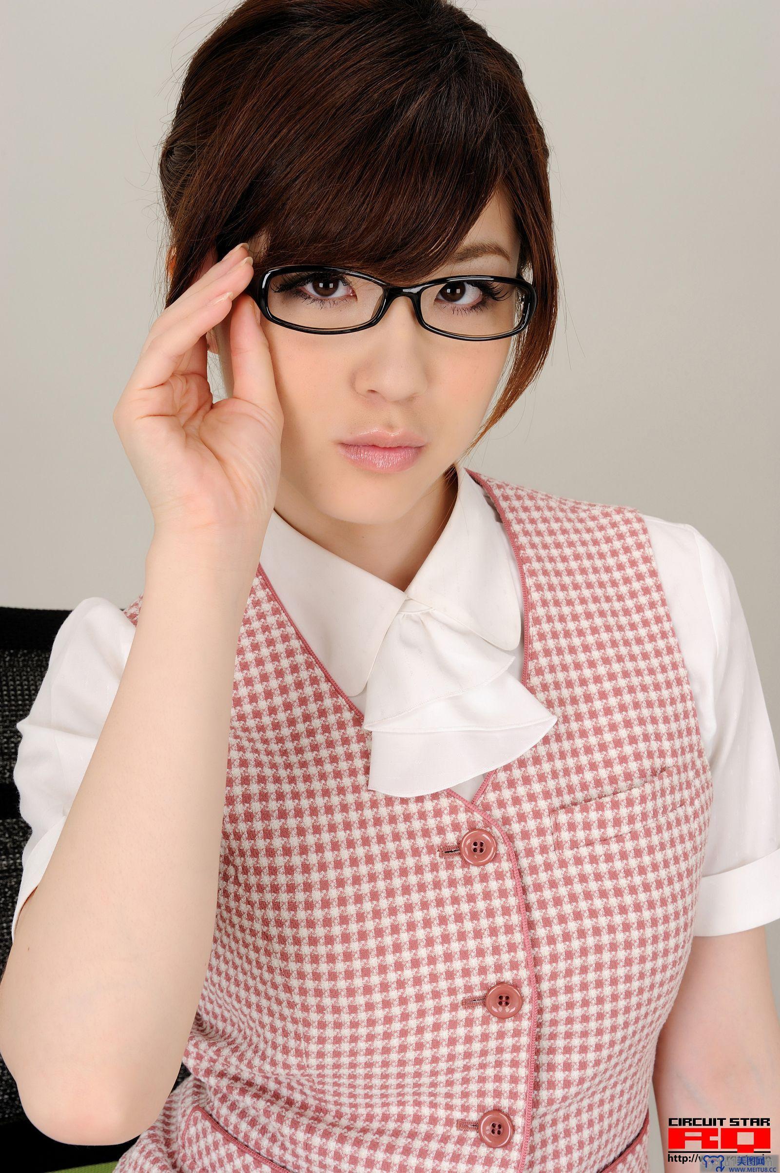 [RQ-STAR美女] NO.0365 Yoshiho Araki 荒木よし穂 Office Lady