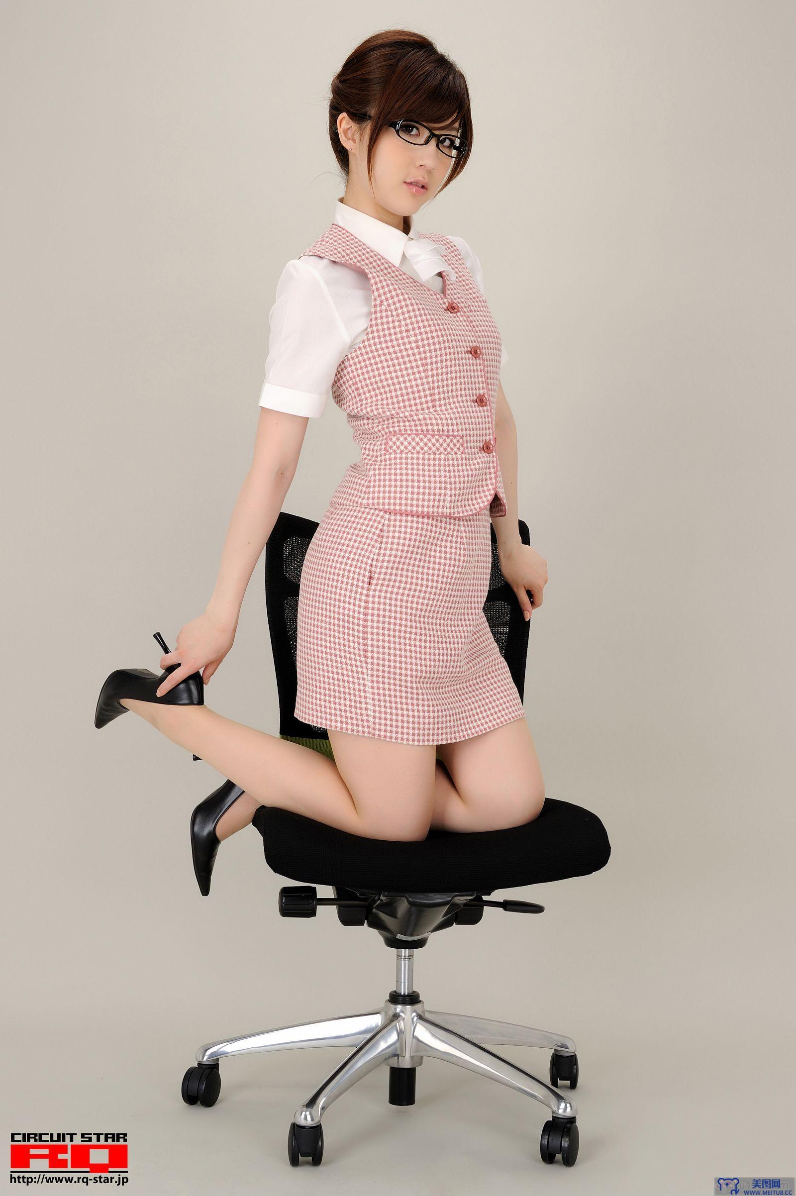 [RQ-STAR美女] NO.0365 Yoshiho Araki 荒木よし穂 Office Lady