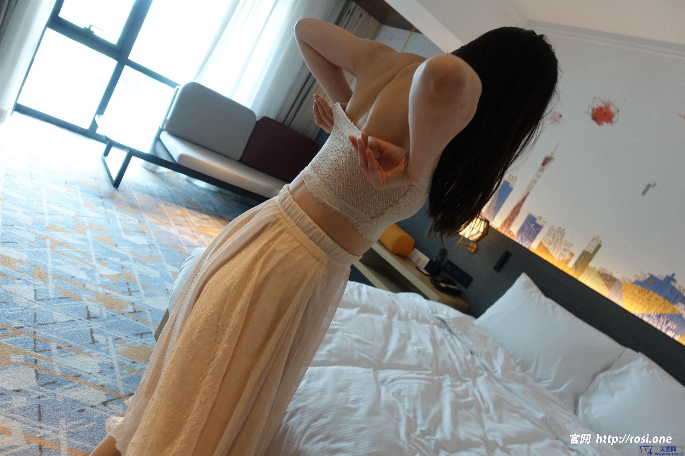 [ROSI美女图]2023.07.25 NO.4250