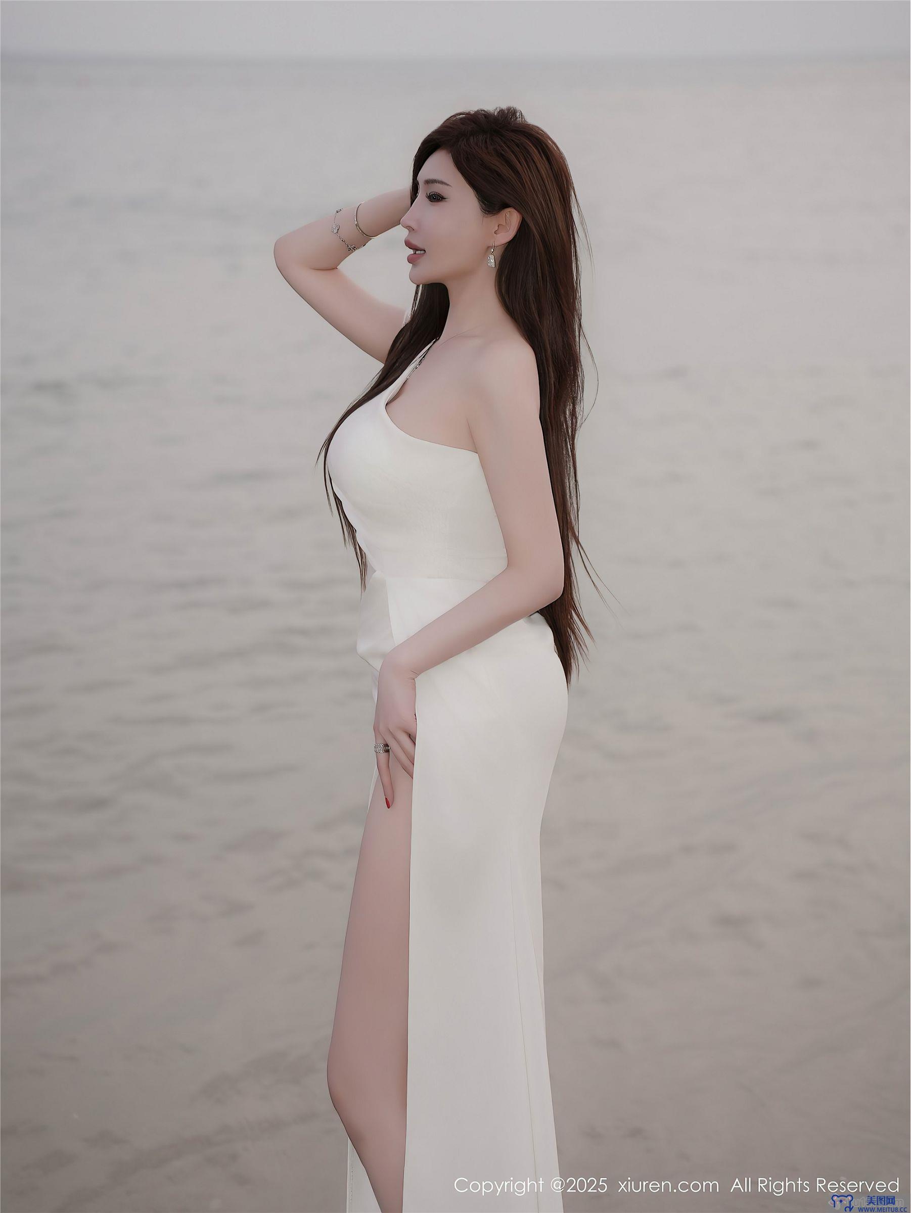 [秀人XIUREN] 2025.01.20 NO.9782 Carol周妍希X