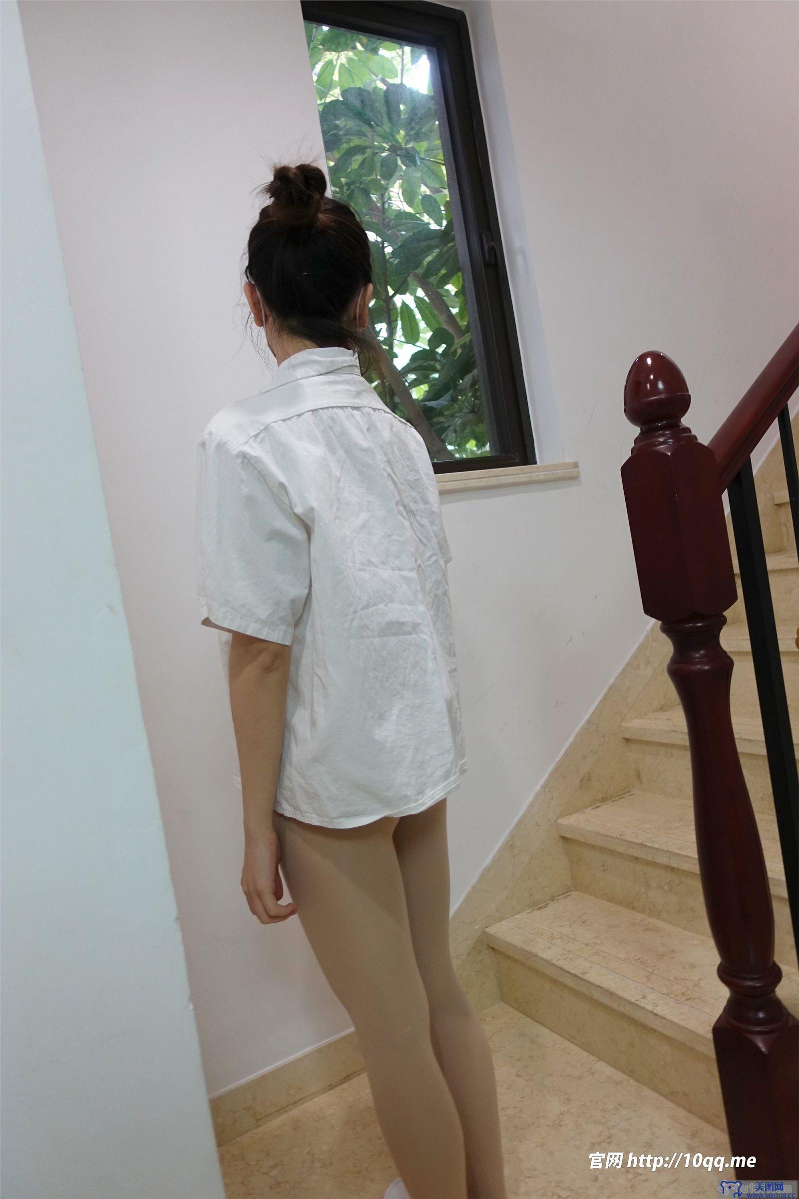 [ROSI美女图]口罩系列 2023.01.10 NO.2403