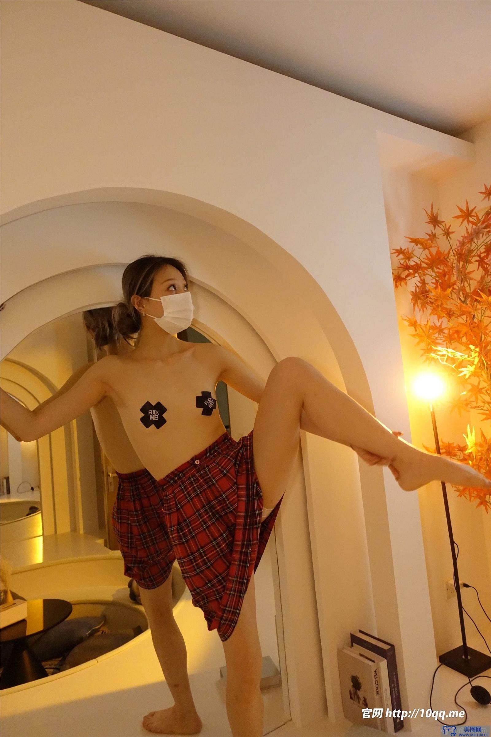 [ROSI美女图]口罩系列 2024.01.16 NO.2774