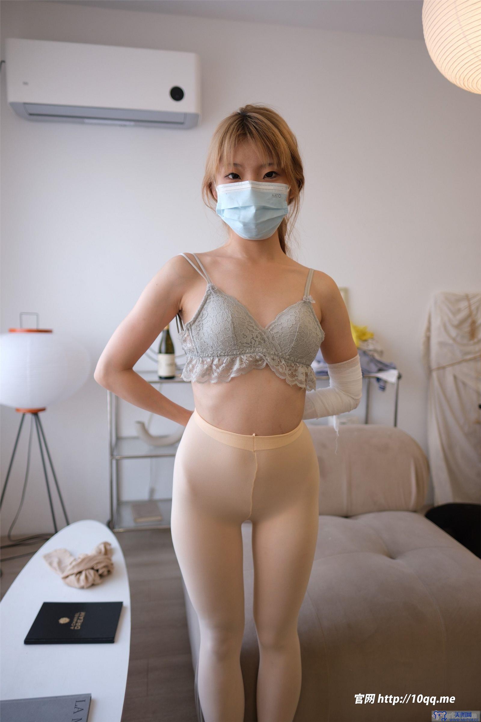[ROSI美女图]口罩系列 2024.01.18 NO.2776