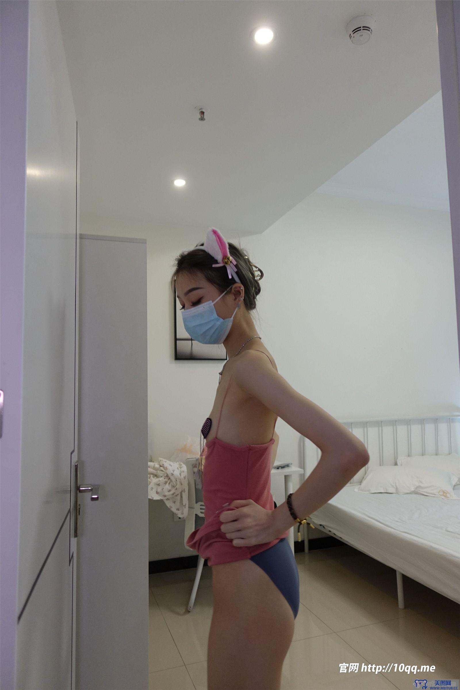 [ROSI美女图]口罩系列 2023.07.22 NO.2596