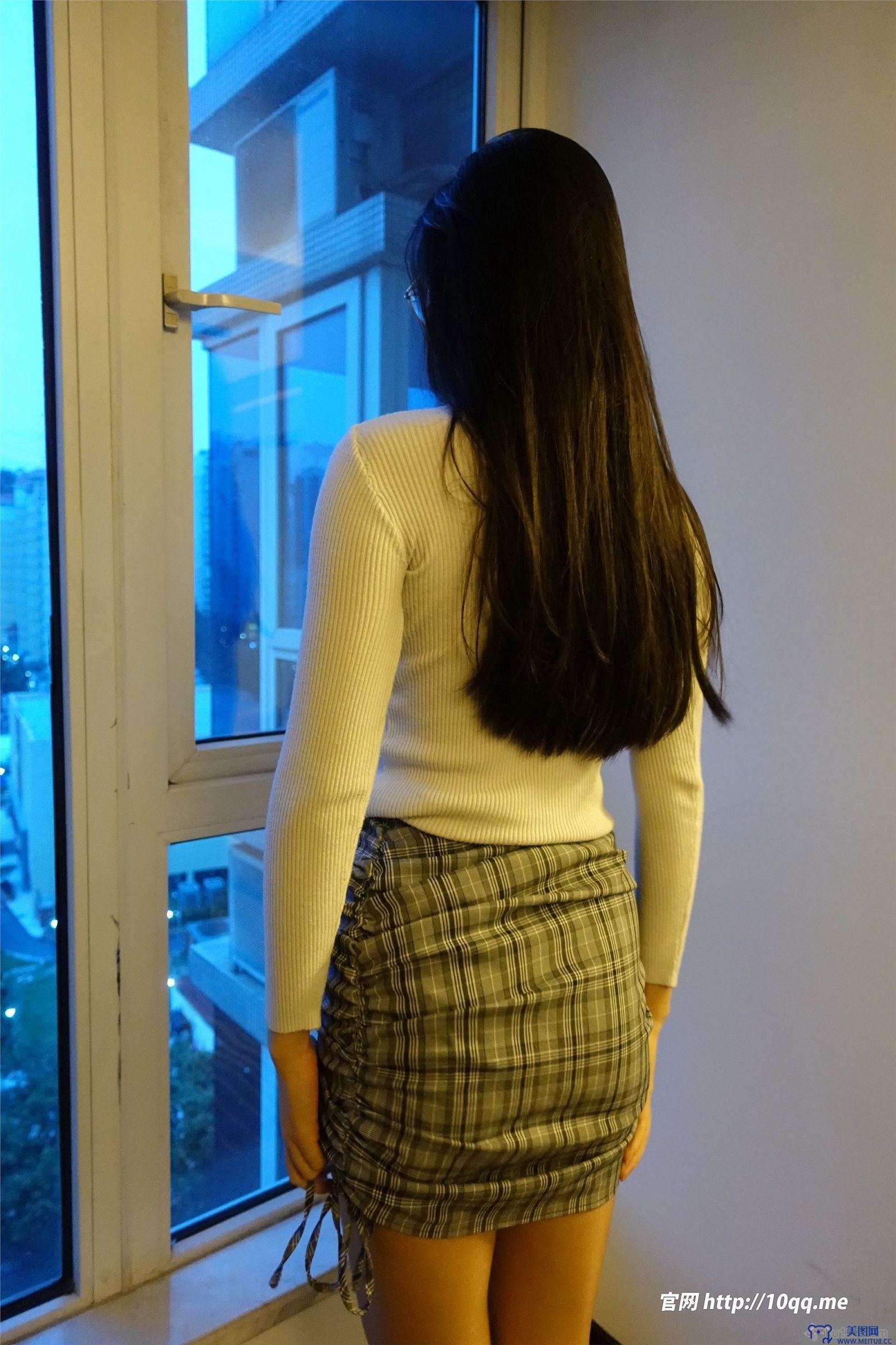 [ROSI美女图]口罩系列 2023.07.23 NO.2597