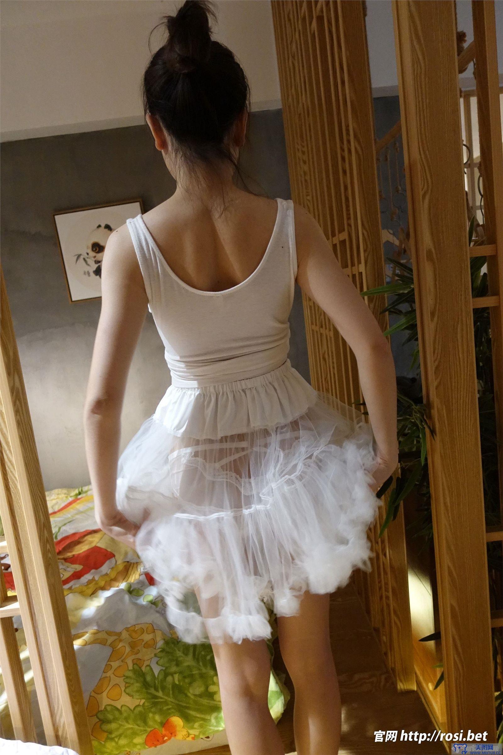 [ROSI美女图]2023.12.31 NO.4409