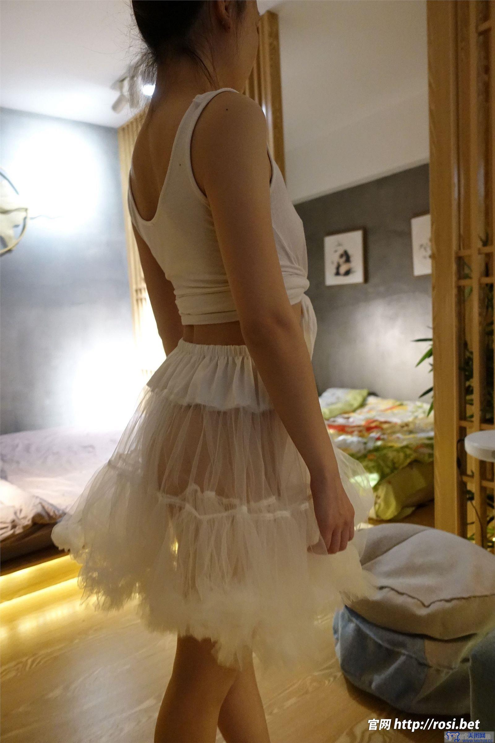 [ROSI美女图]2023.12.31 NO.4409