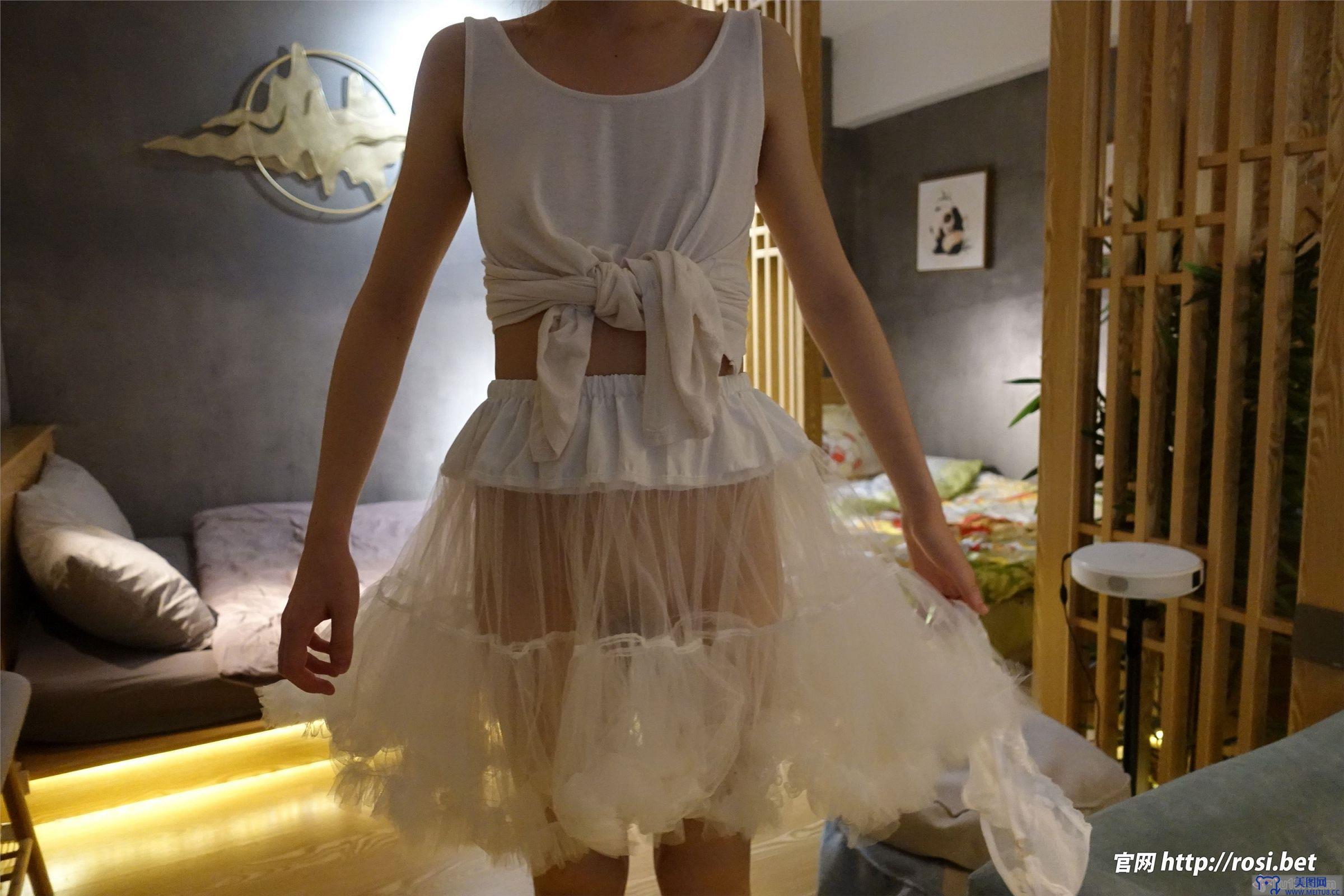 [ROSI美女图]2023.12.31 NO.4409