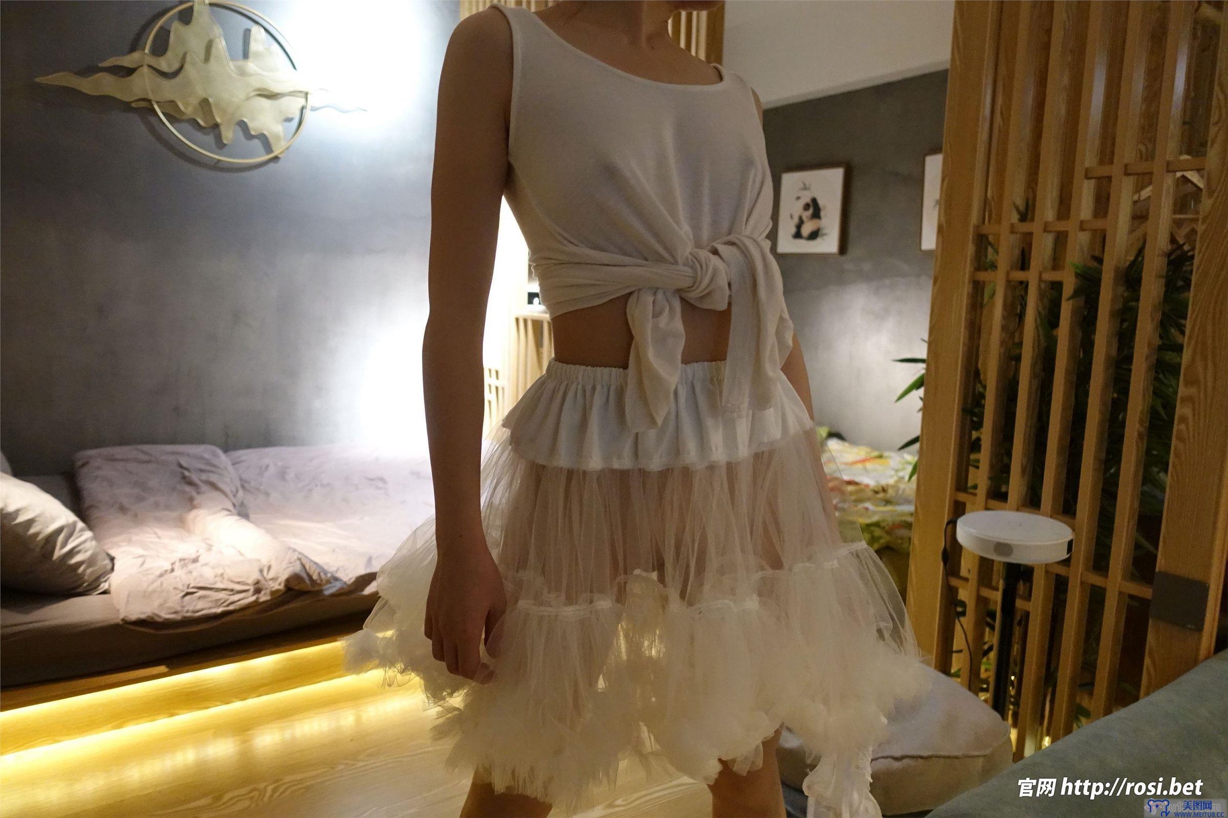 [ROSI美女图]2023.12.31 NO.4409