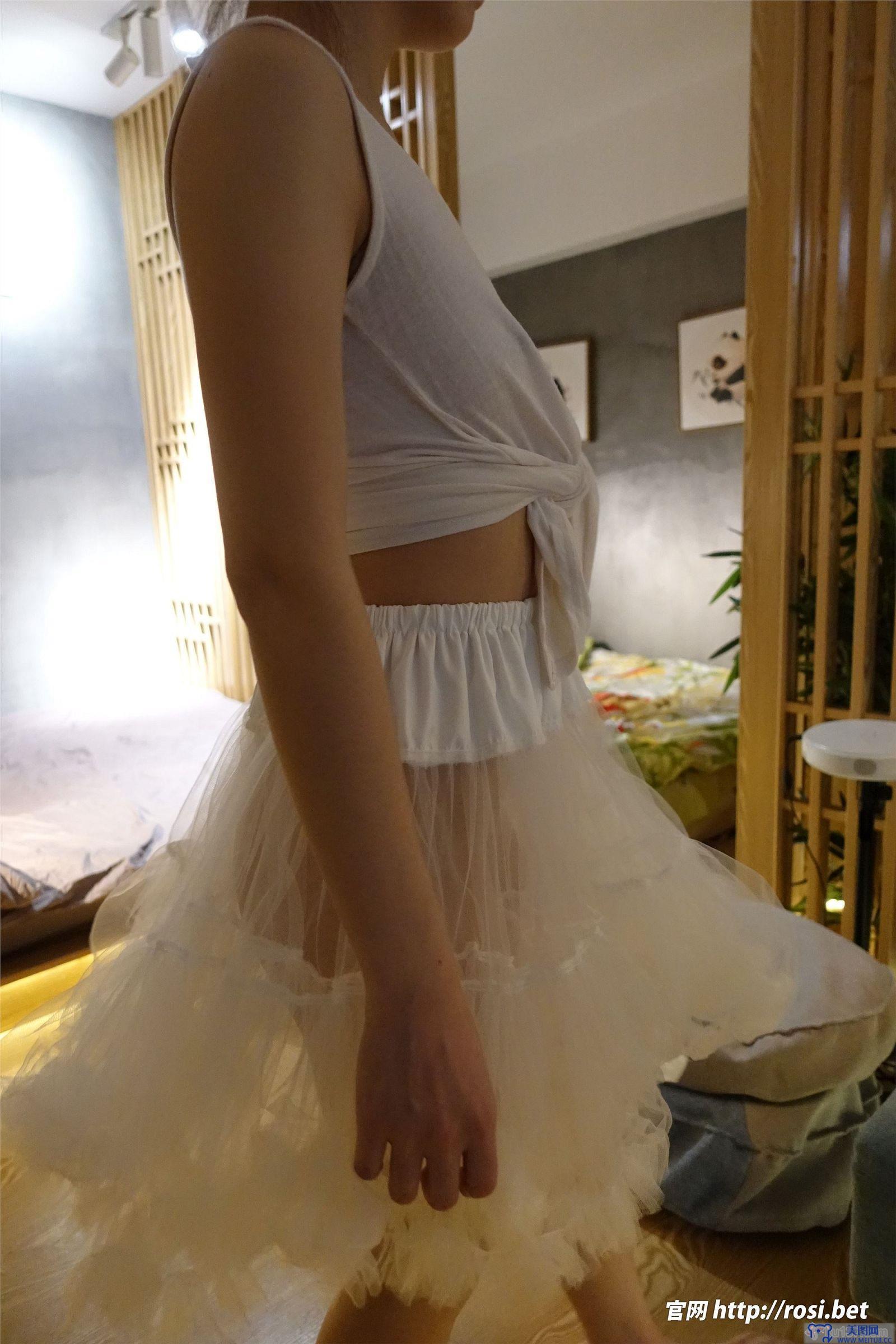 [ROSI美女图]2023.12.31 NO.4409