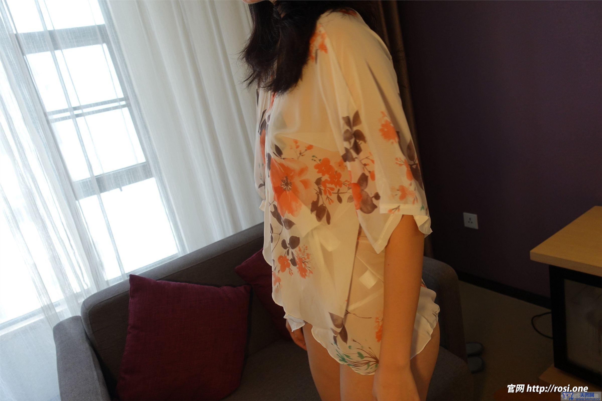 [ROSI美女图]2022.01.23 NO.3702