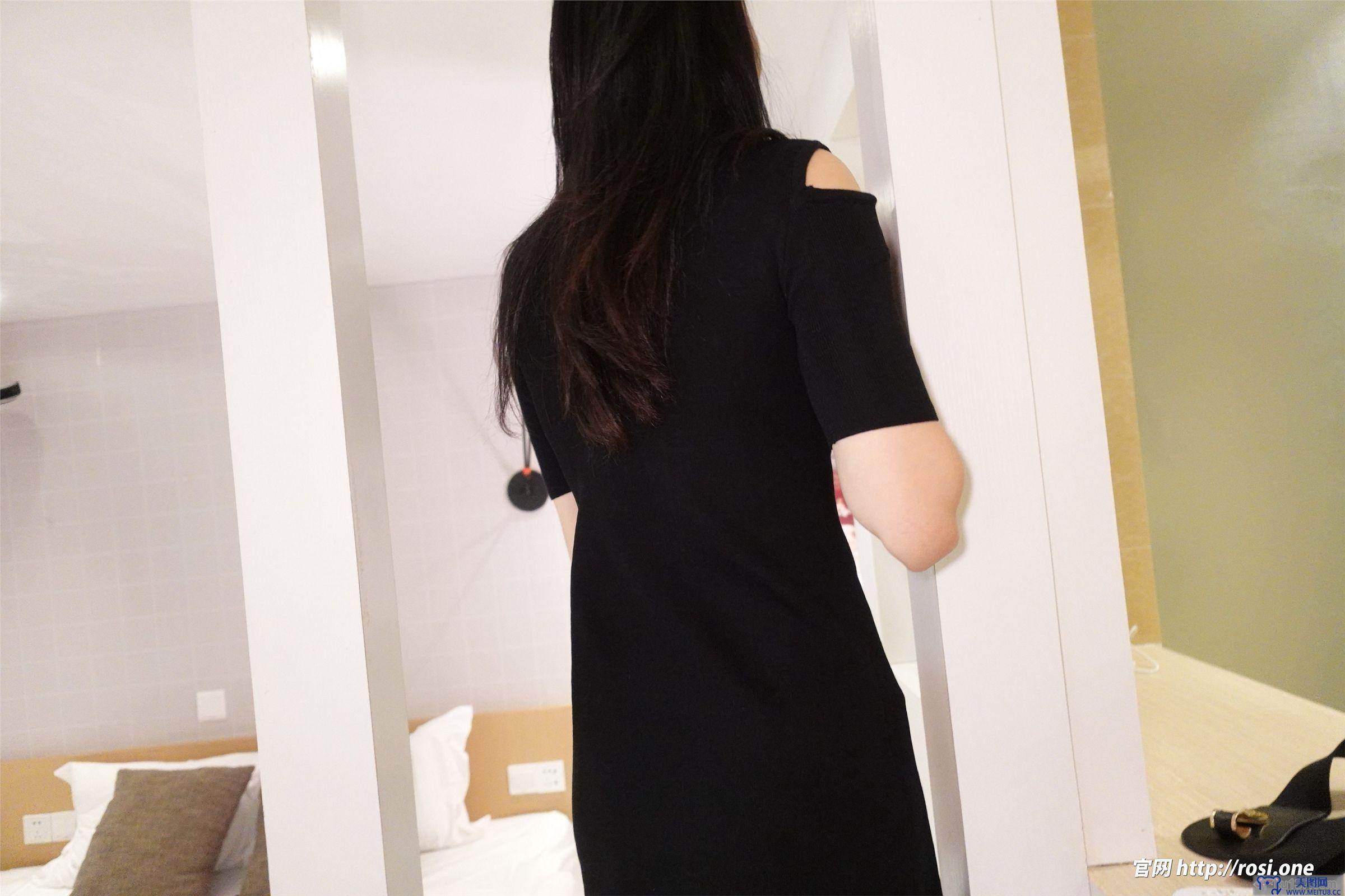 [ROSI美女图]2022.04.25 NO.3794