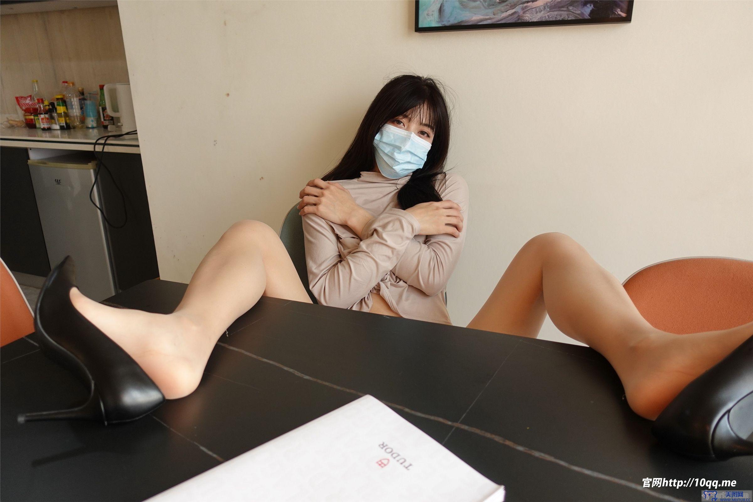 [ROSI美女图]口罩系列 2022.04.25 NO.2143