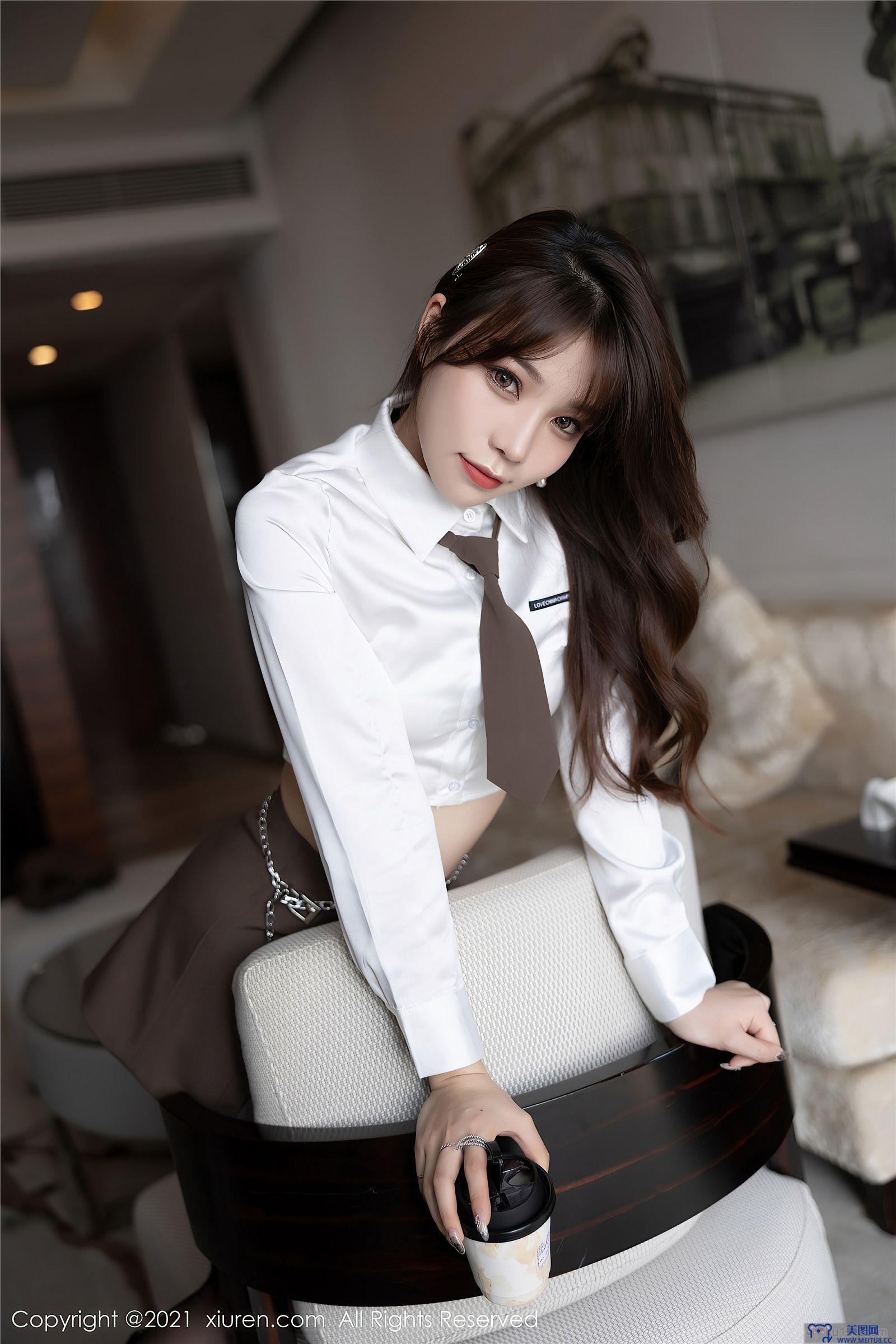 [秀人XIUREN] 2021.12.03 NO.4299 芝芝Booty