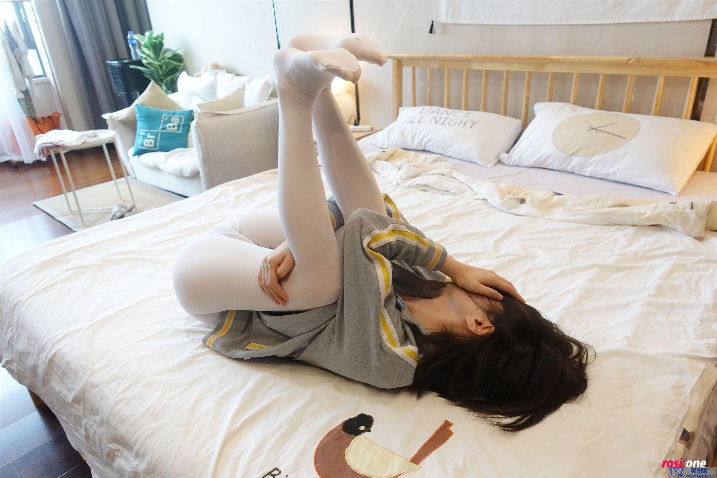 [ROSI美女图]2021.10.19 NO.3606