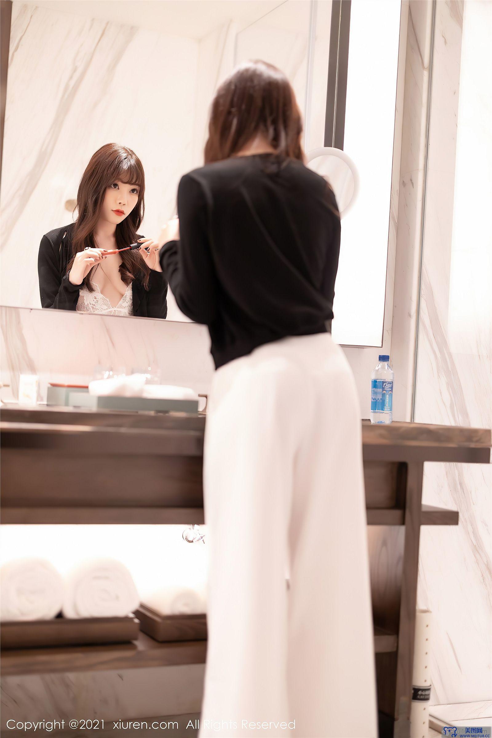 [秀人XIUREN] 2021.04.29 NO.3367 芝芝Booty