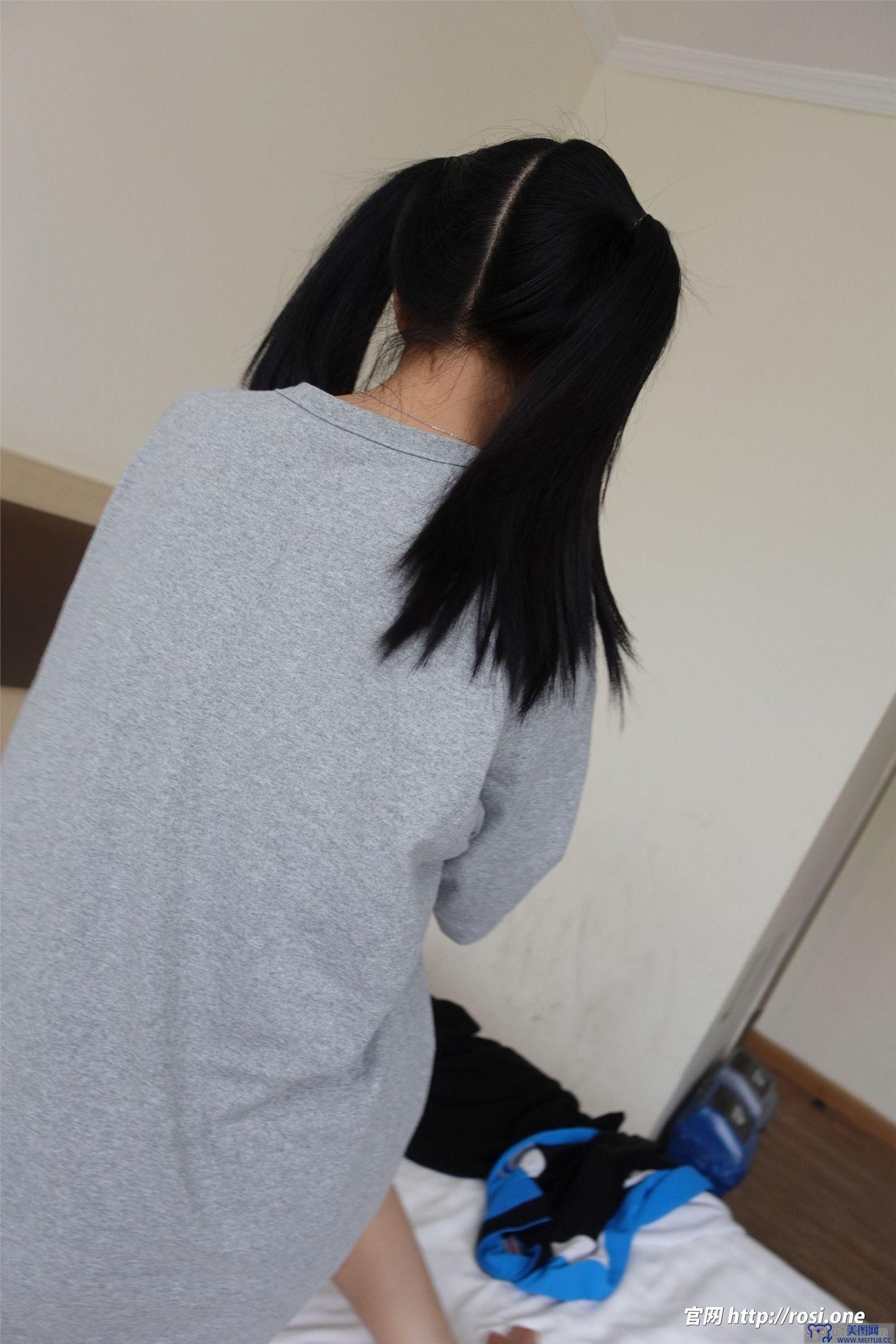 [ROSI美女图]2022.03.22 NO.3760