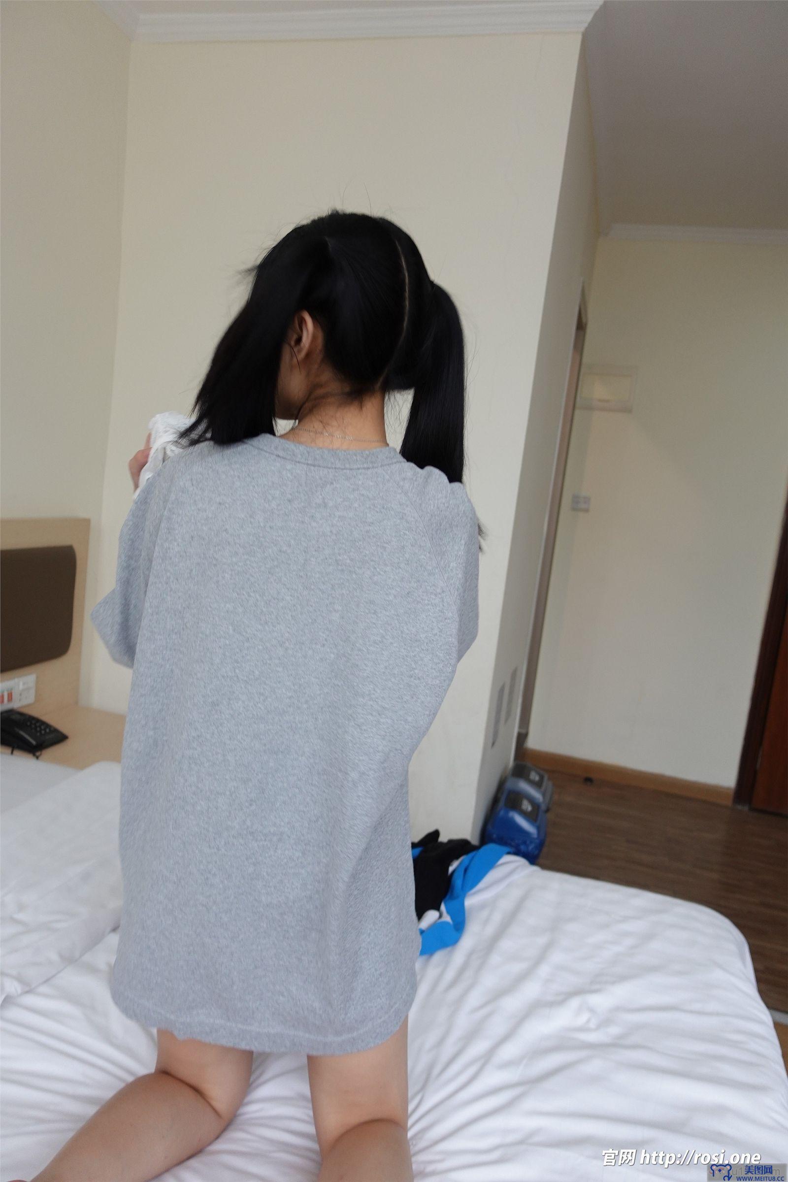 [ROSI美女图]2022.03.22 NO.3760