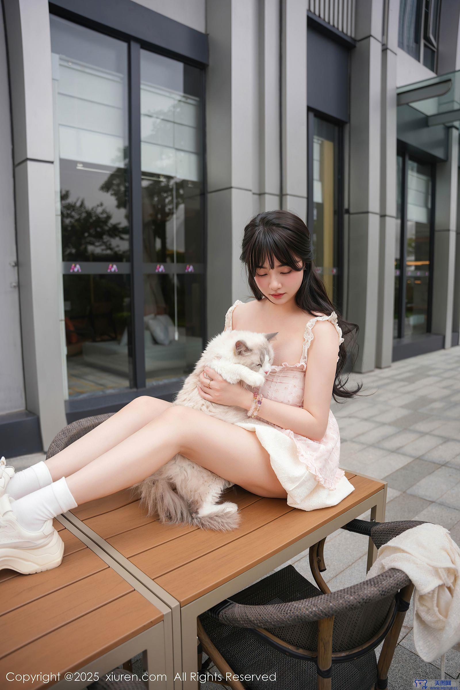 [秀人XIUREN] 2025.09.05 NO.10734 软情