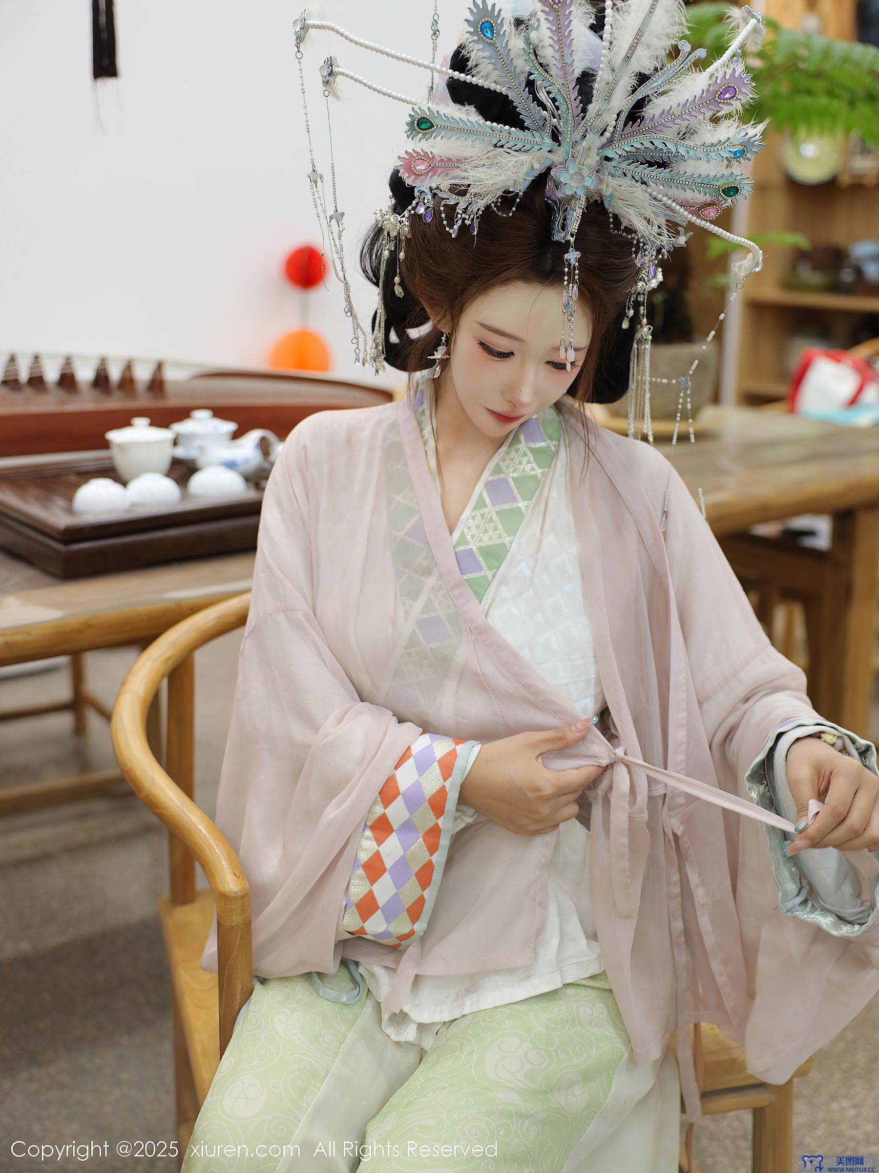 [秀人XIUREN] 2025.09.05 NO.10736 梨霜儿