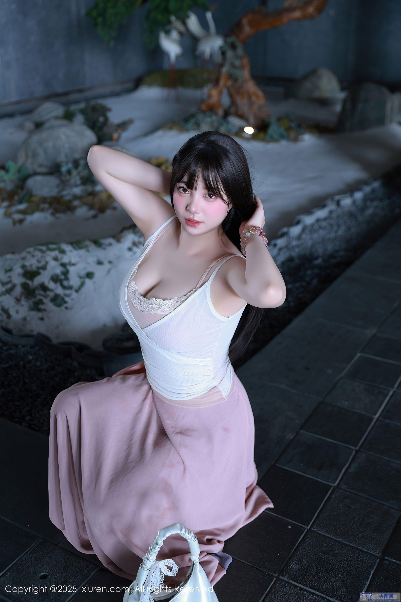 [秀人XIUREN] 2025.09.09 NO.10746 软情