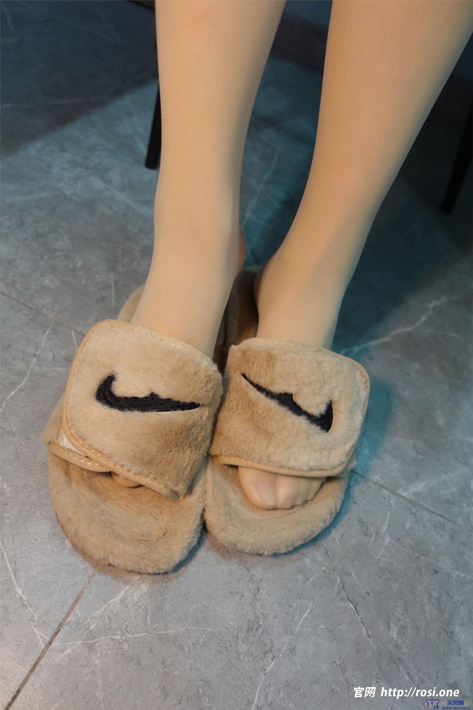 [ROSI美女图]2022.11.02 NO.3985