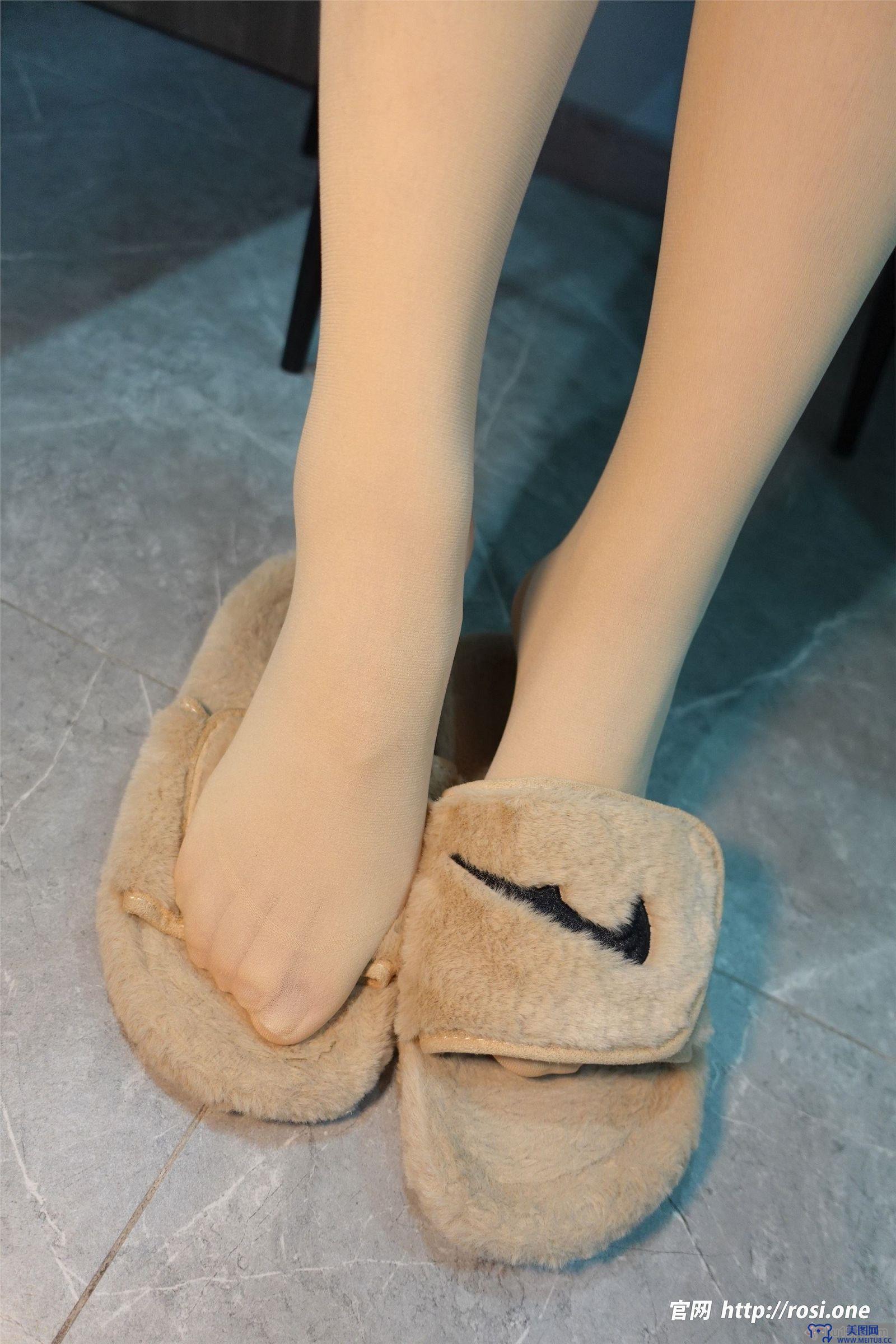 [ROSI美女图]2022.11.02 NO.3985