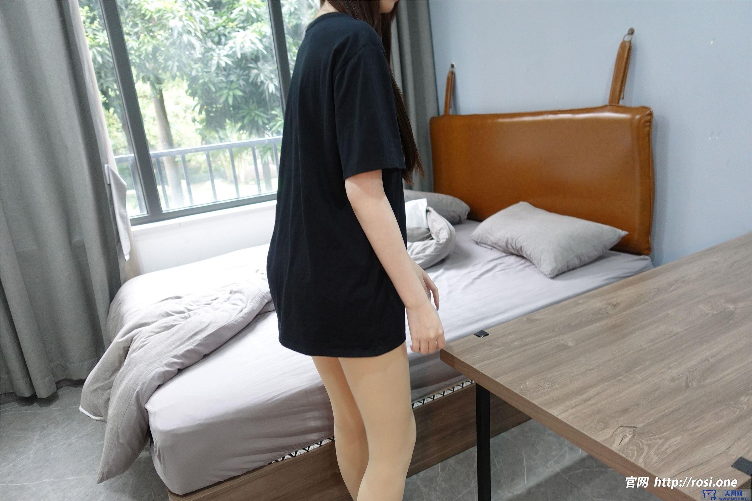 [ROSI美女图]2022.11.02 NO.3985