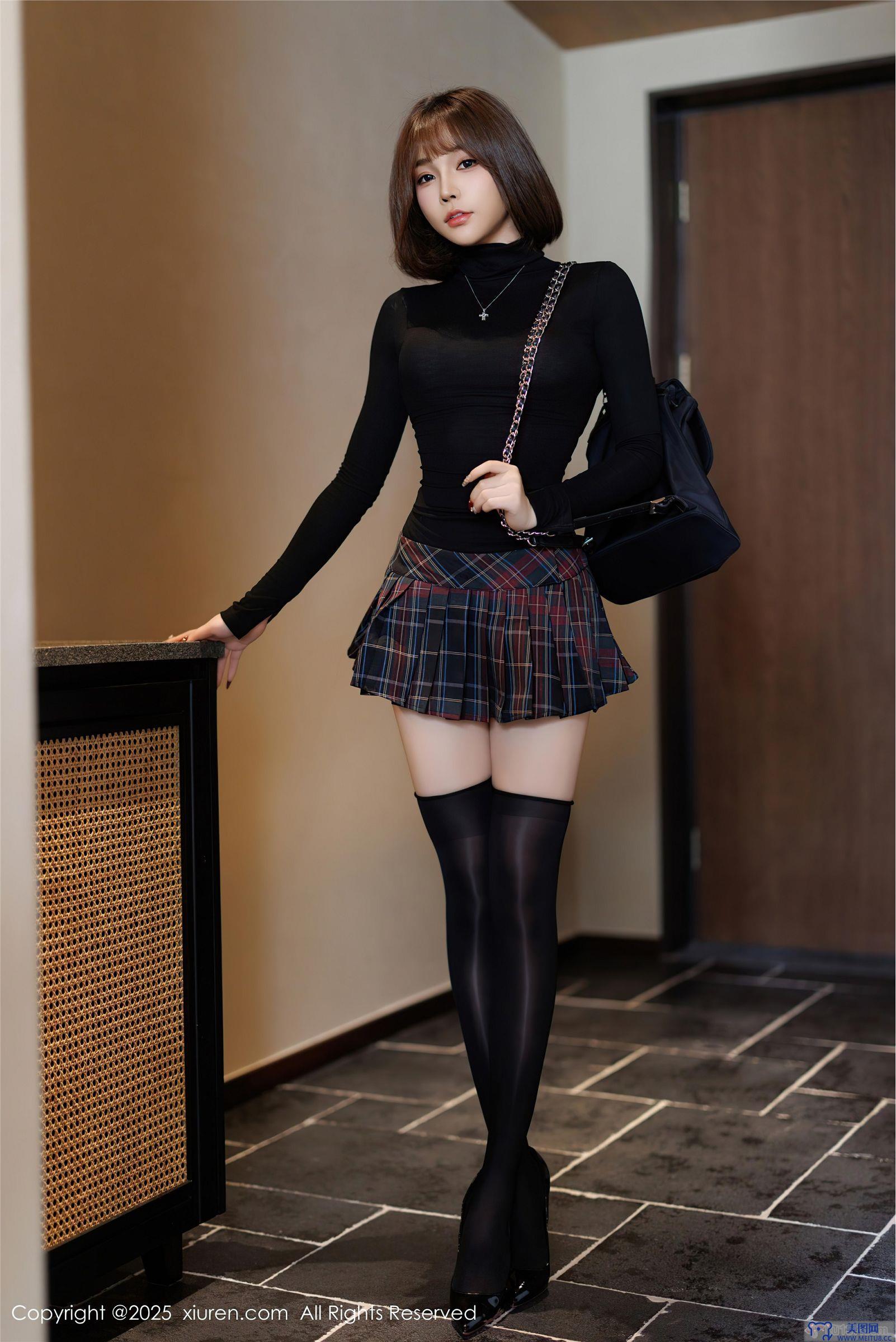 [秀人XIUREN] 2025.02.27 NO.9944 徐莉芝Booty