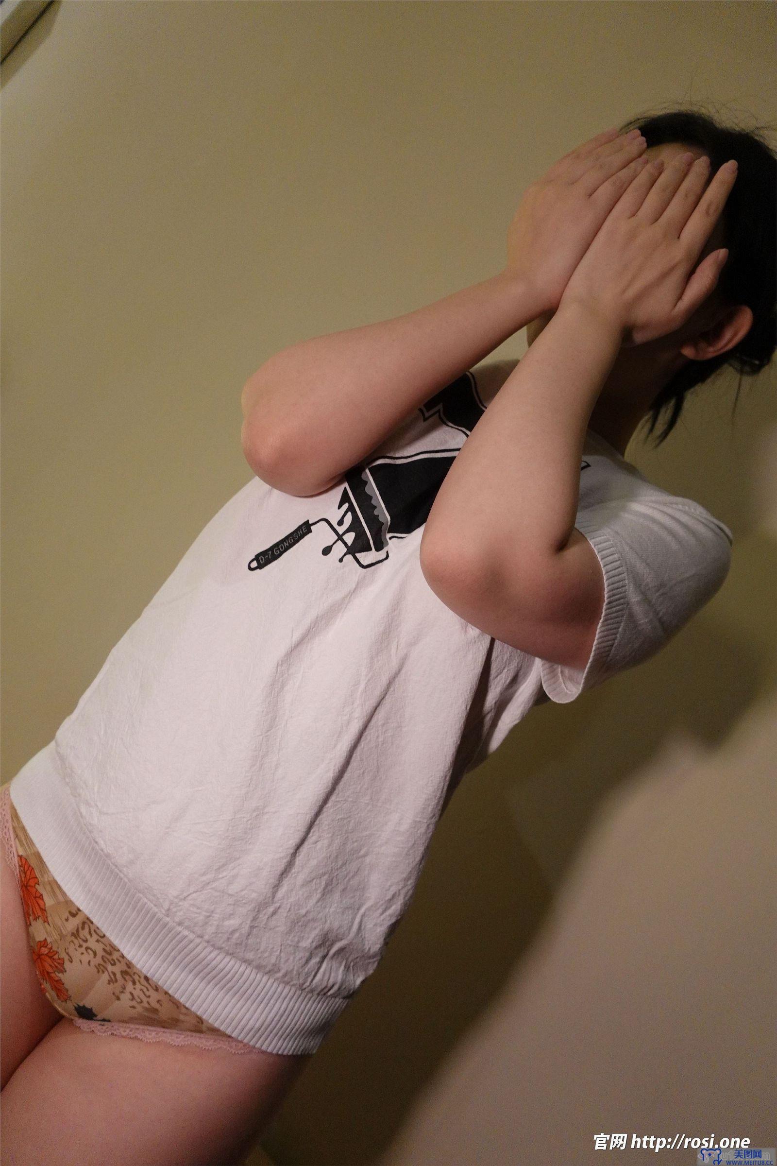 [ROSI美女图]2022.07.31 NO.3891