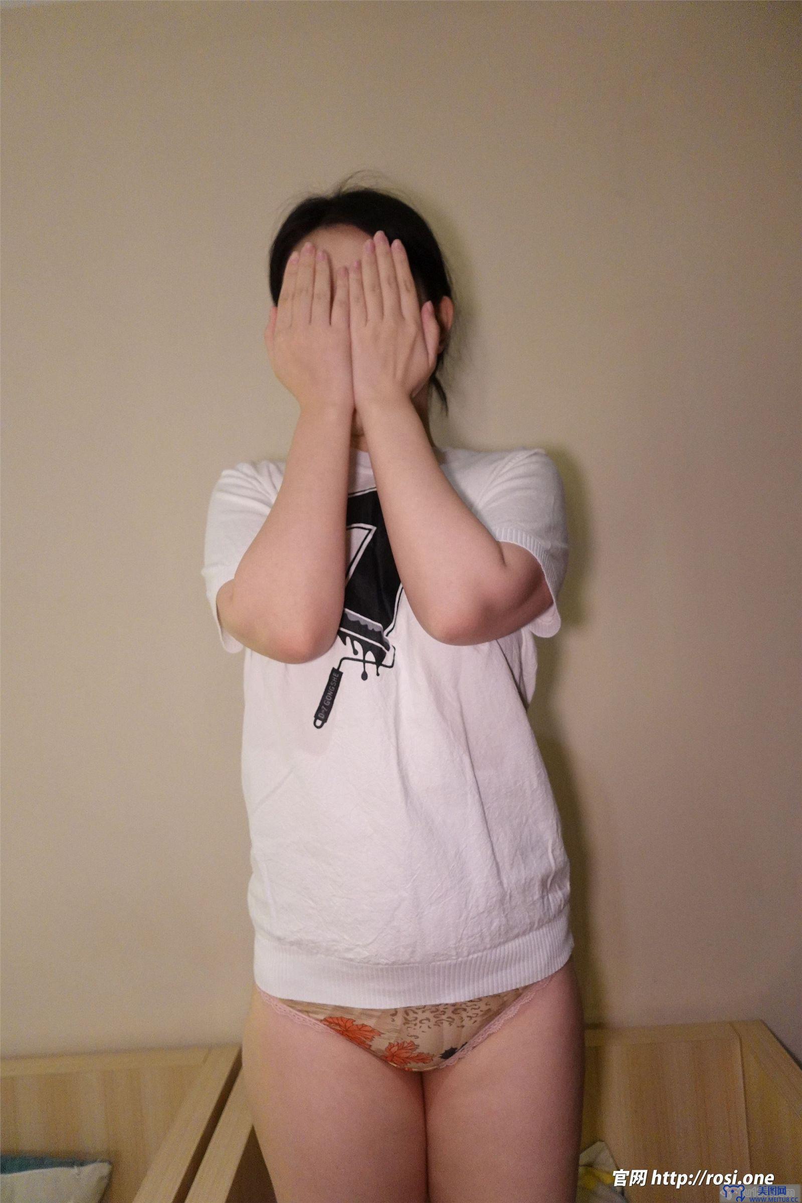 [ROSI美女图]2022.07.31 NO.3891