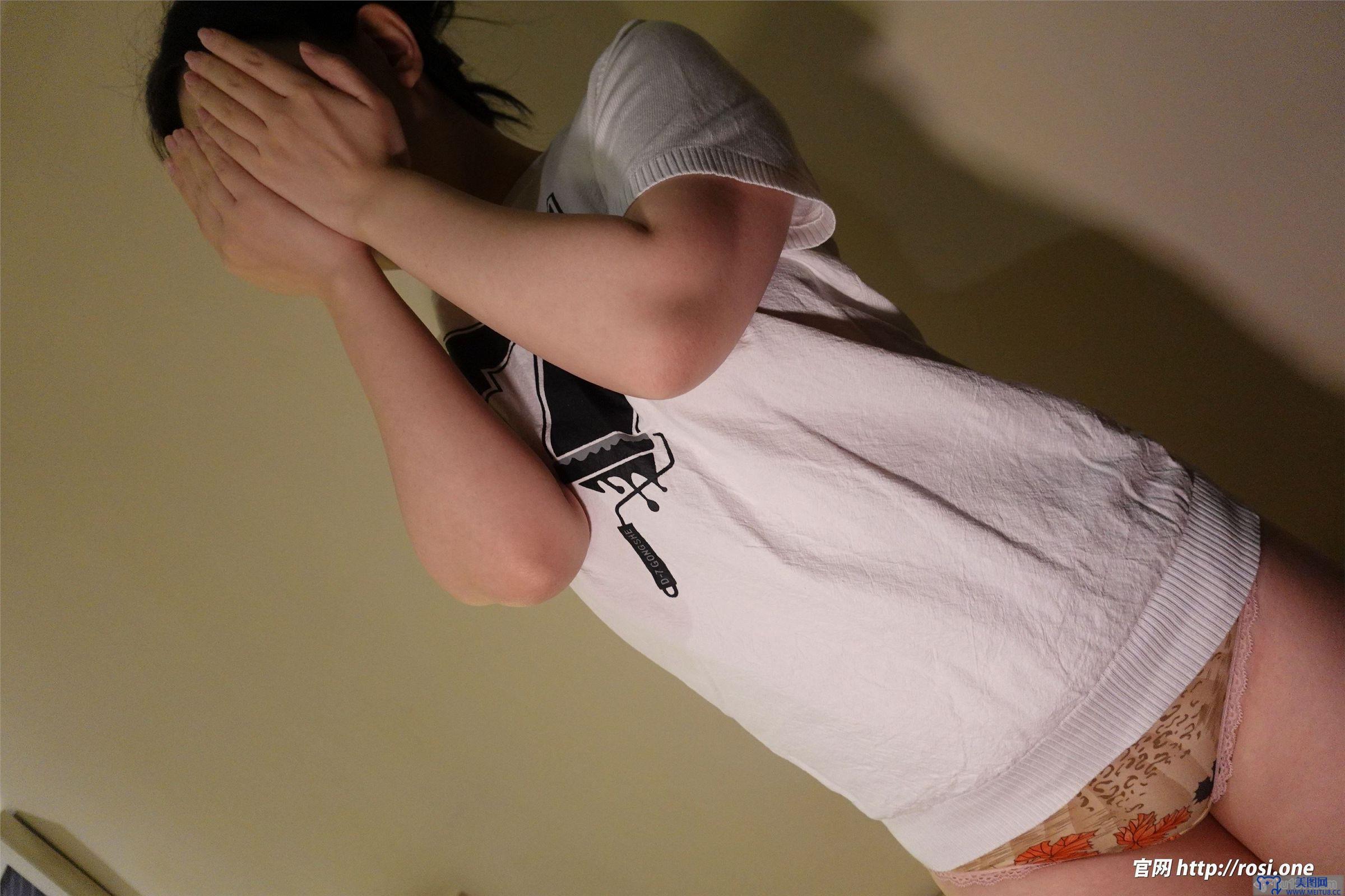 [ROSI美女图]2022.07.31 NO.3891