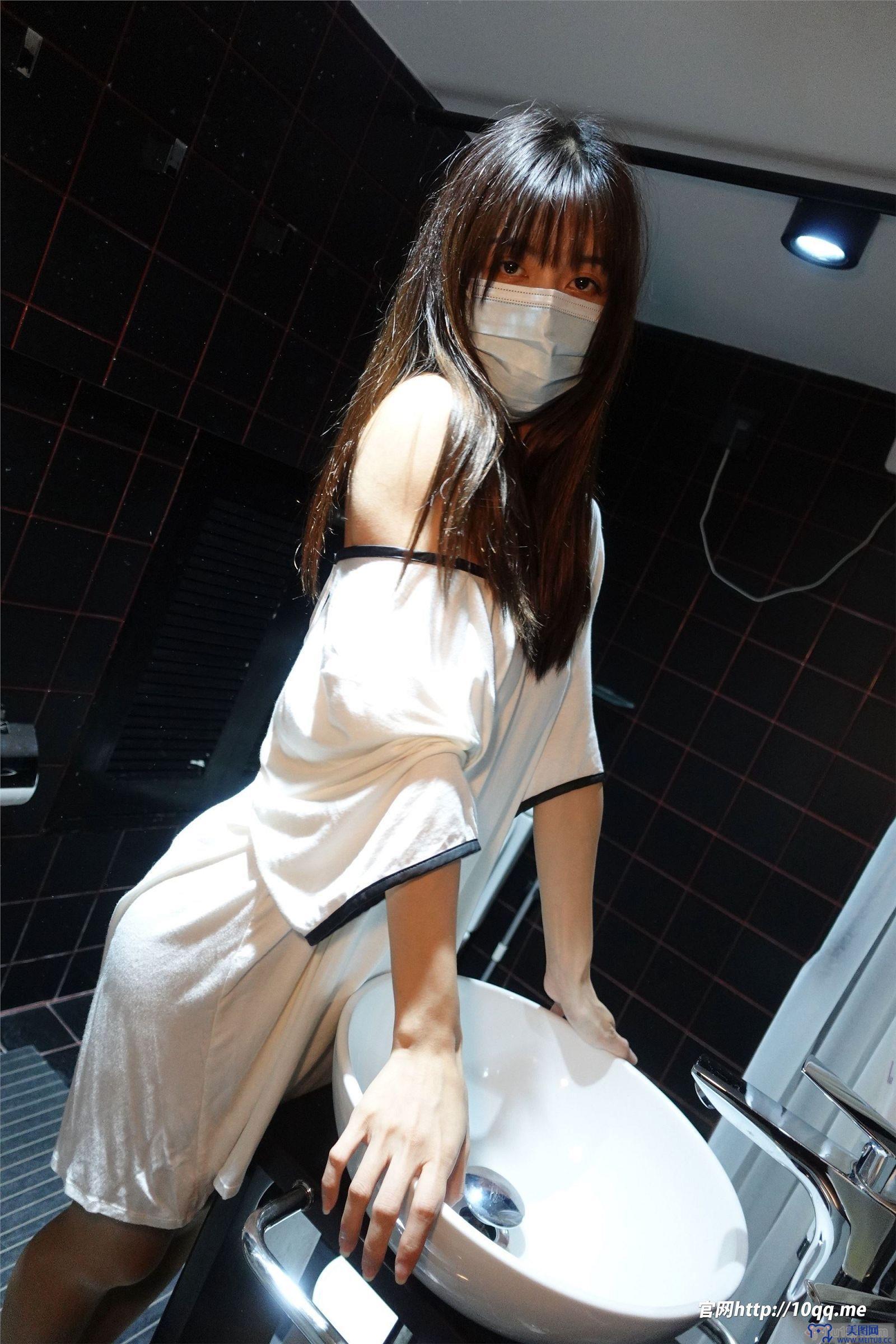 [ROSI美女图]口罩系列 2022.06.29 NO.2208