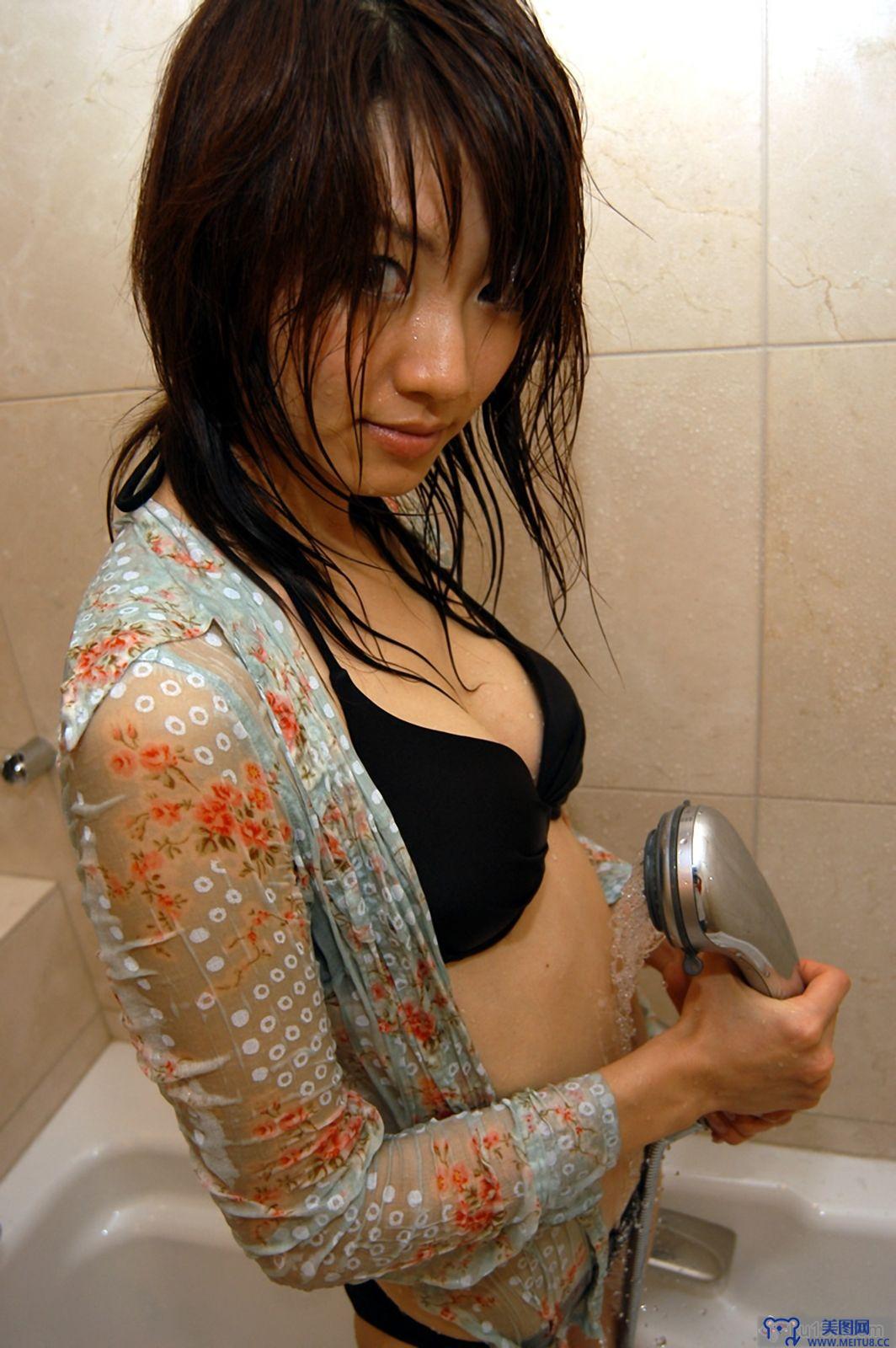 [BWH日本美女] 2004.05.01 BWH0005 Manami Yasui 安井まな美