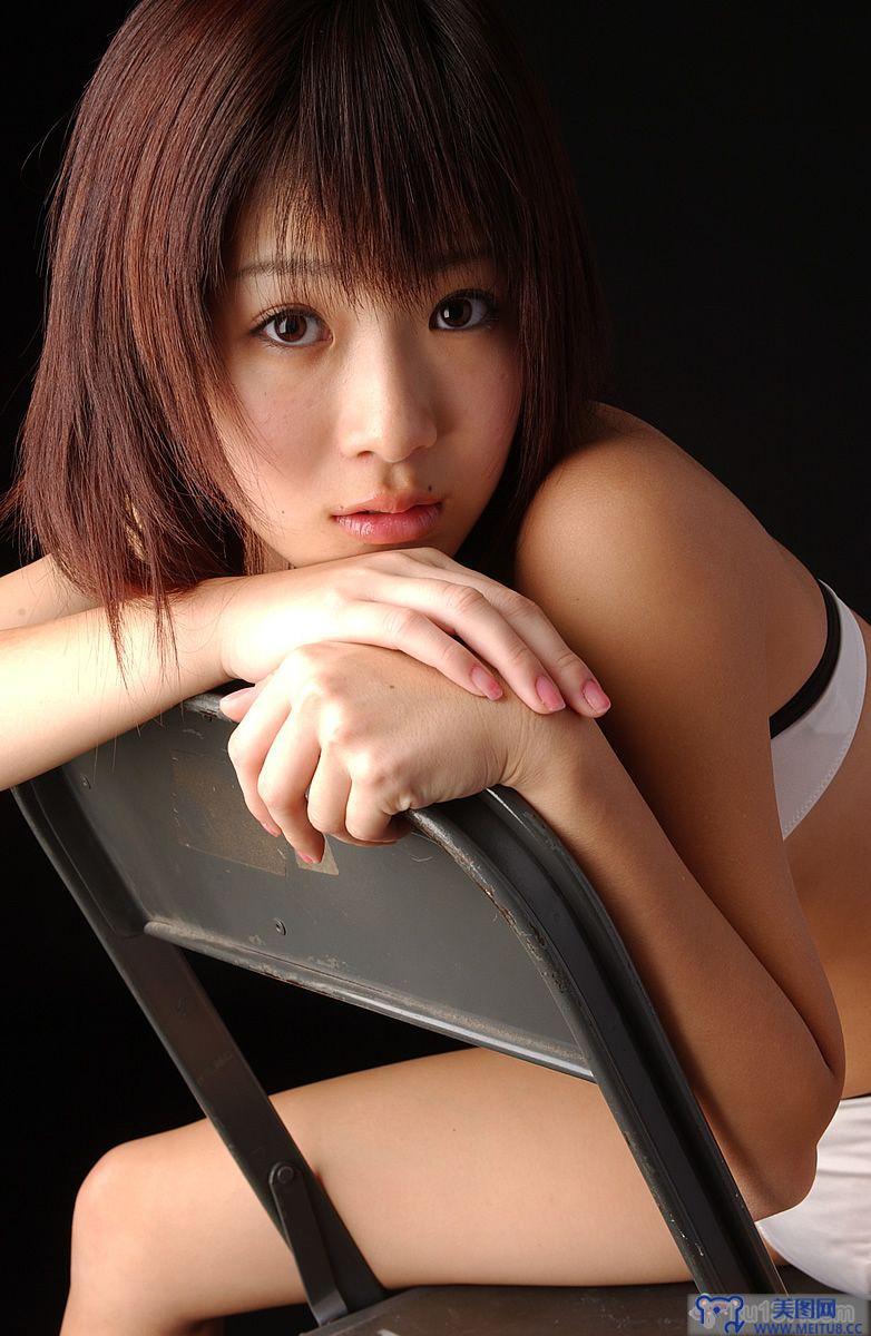 [BWH日本美女] 2005.05.20 BWH0046 Mari Kobayashi こばやしまり 02