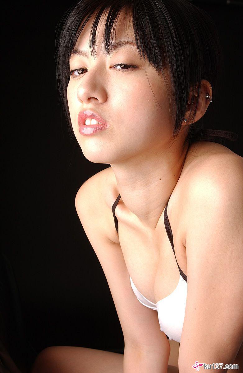 [BWH日本美女] 2005.02.20 BWH0037 Yuki Shoji 庄司有希 02