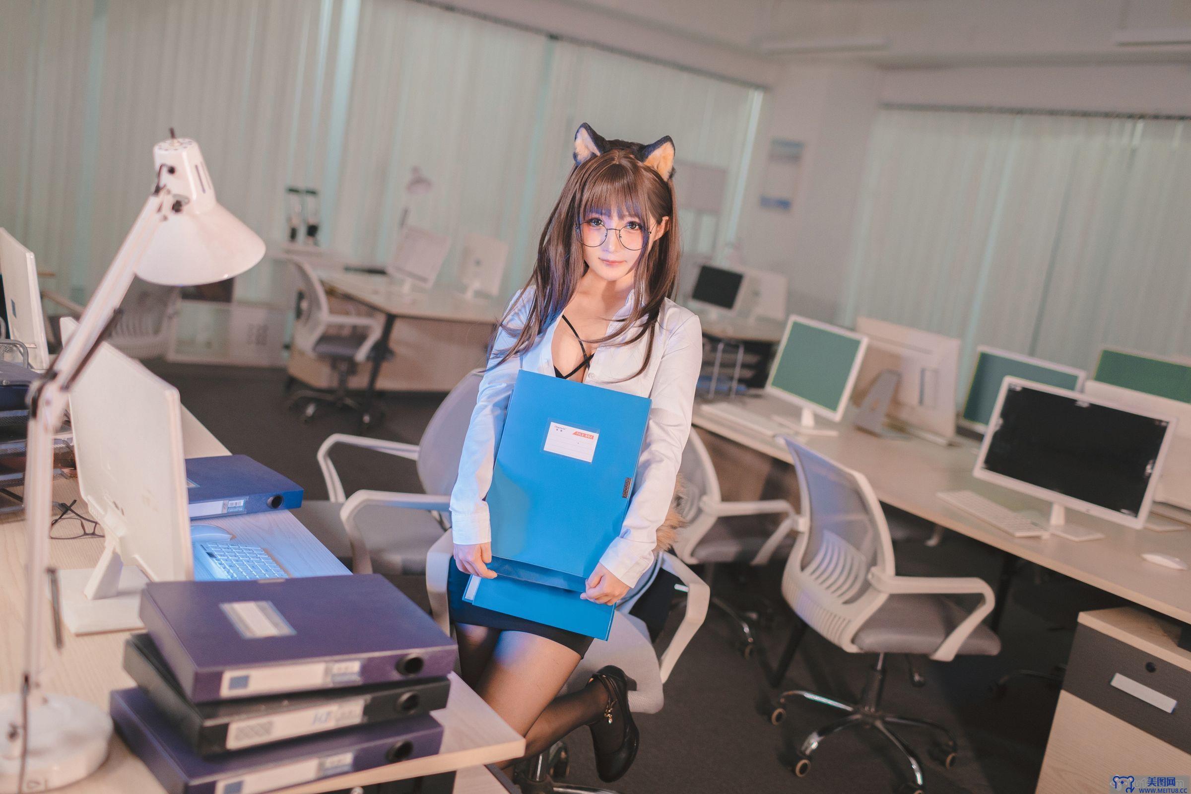 [桜井宁宁] NO.070 柴犬OL