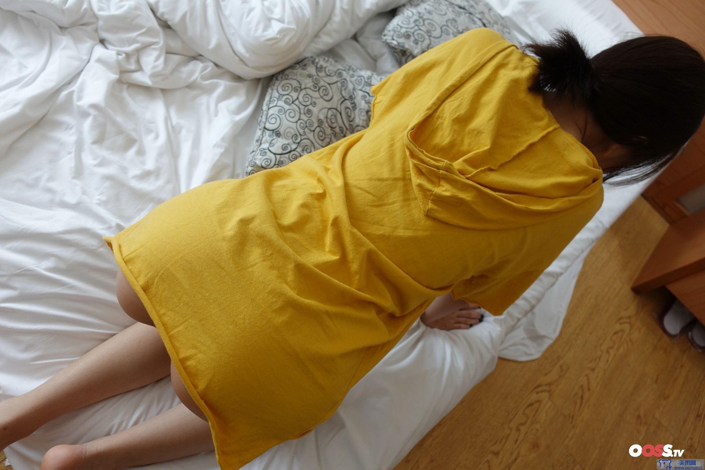 [ROSI美女图]2020.12.15 NO.3298